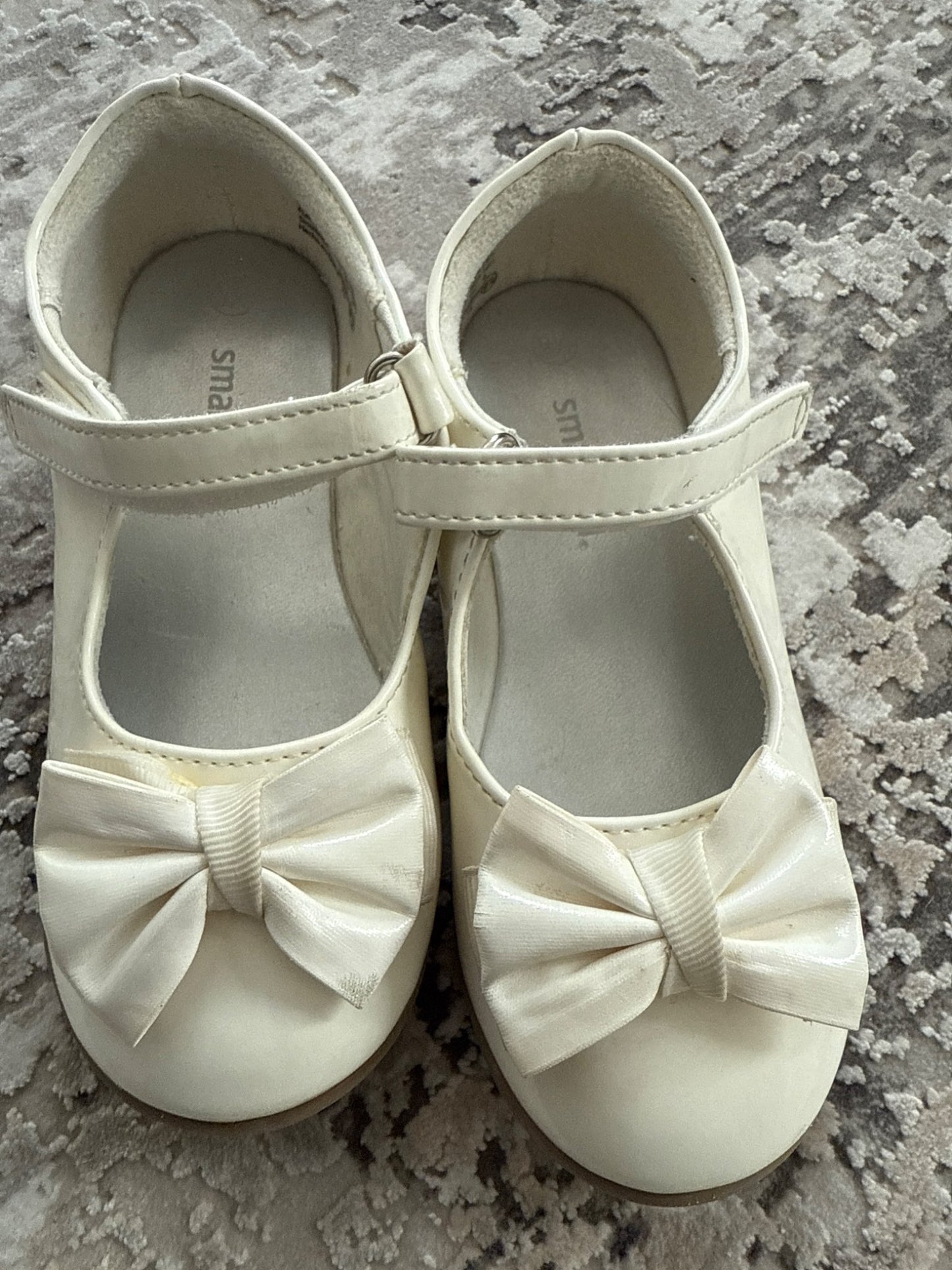 Smart fit size 9.5 white dressy shoes , Shoes 9.5 (Toddler:2-4yr)