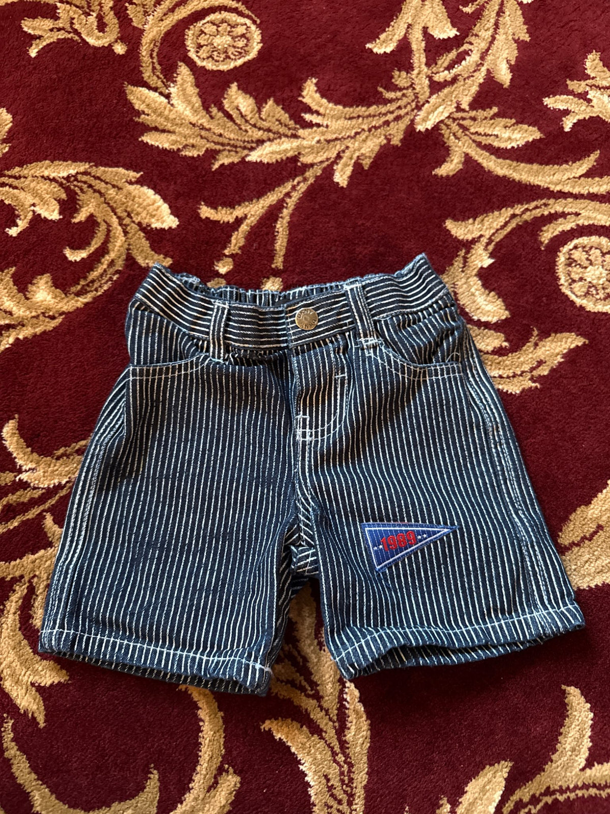 DKNY size 12m red short sleeve shirt & Navy stripes shorts , Kids 12 Month (9-12M)