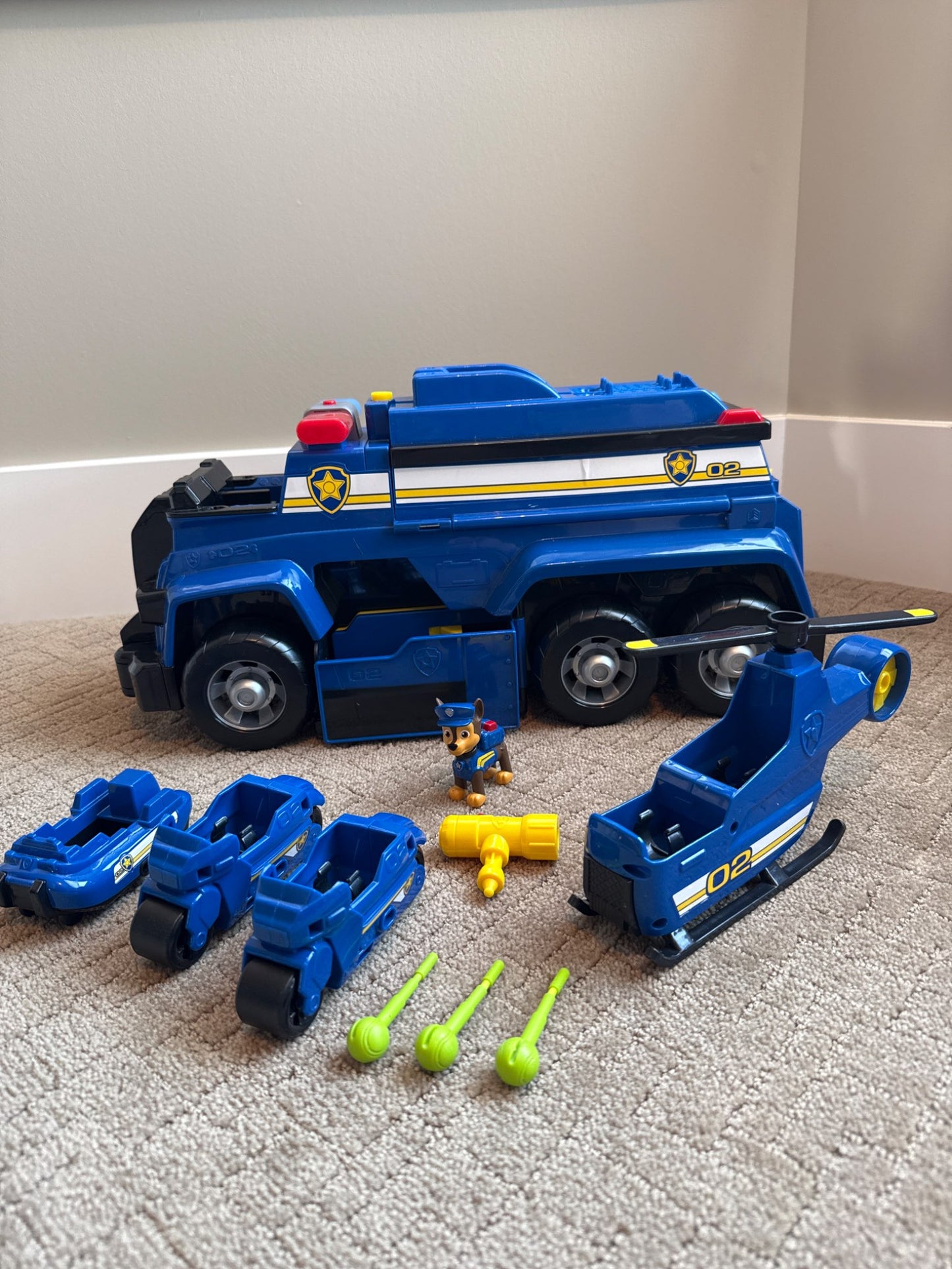 Paw patrol chase’s ultimate police cruiser 5 in 1