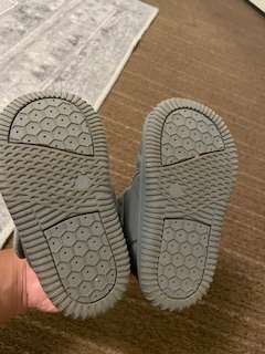 Toddler boots, size 7, Shoes 7 (Walkers:12-24 mth)