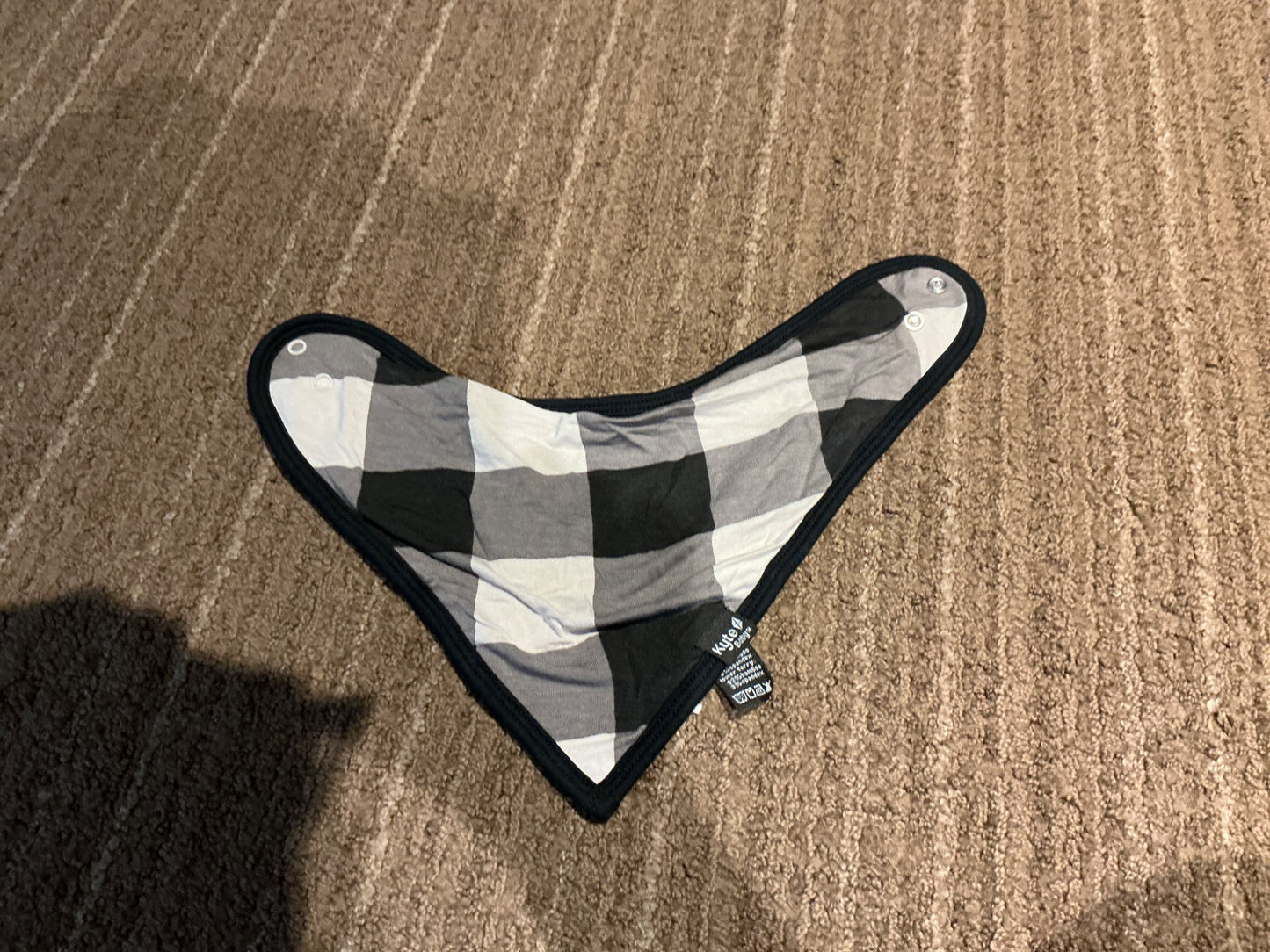 Kyte bamboo bib - midnight plaid