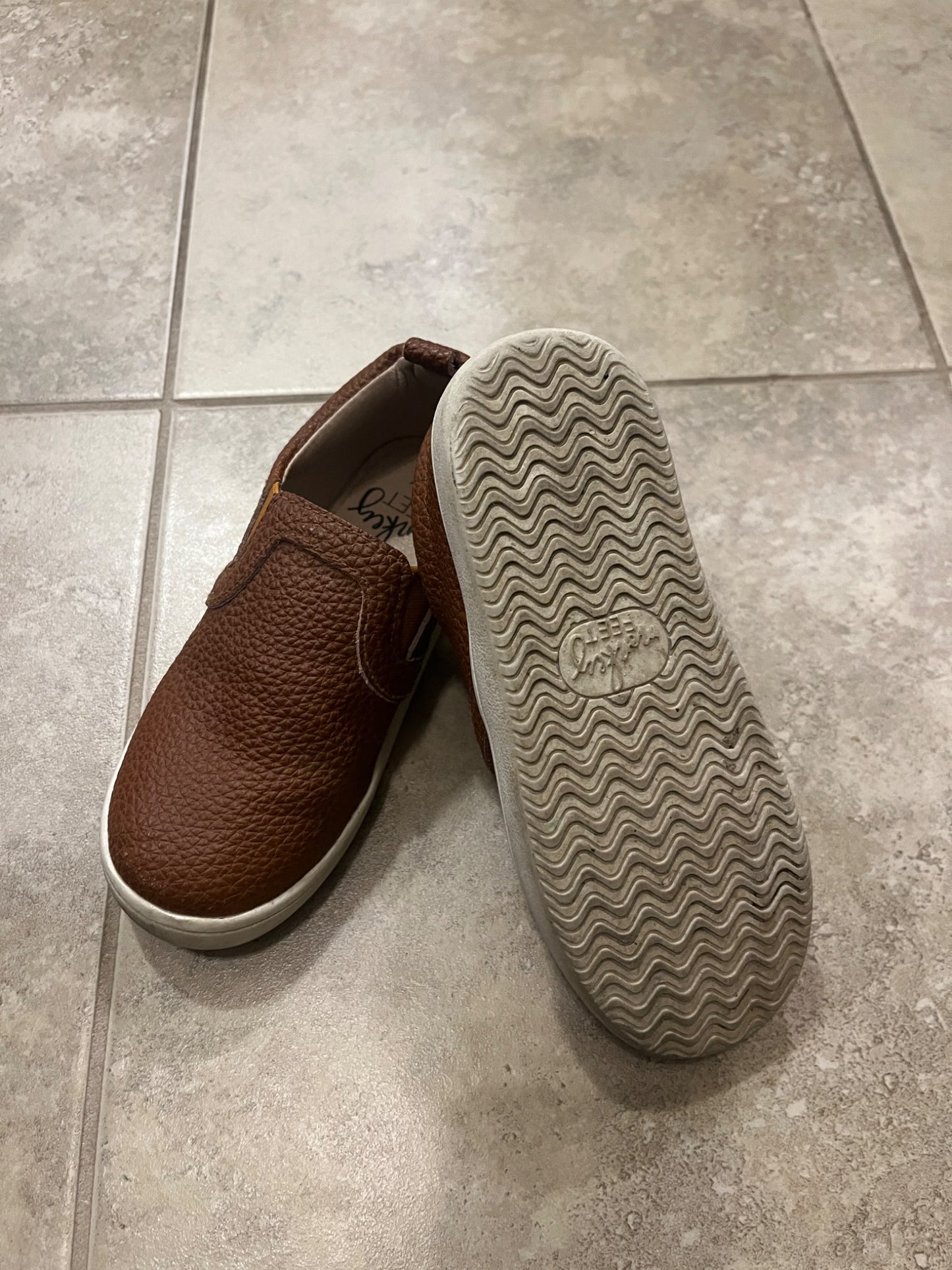 Boy, brown slipon shoes, 4-5 years, Shoes 12.5 (Kids:4-8yr)