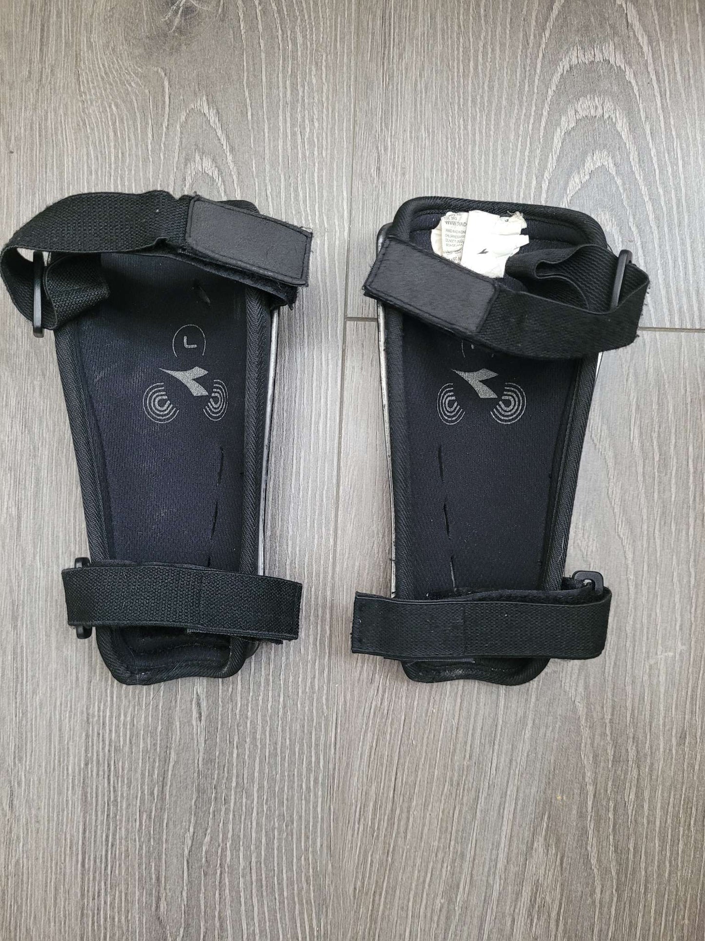 Soccer Shin Pads Size L