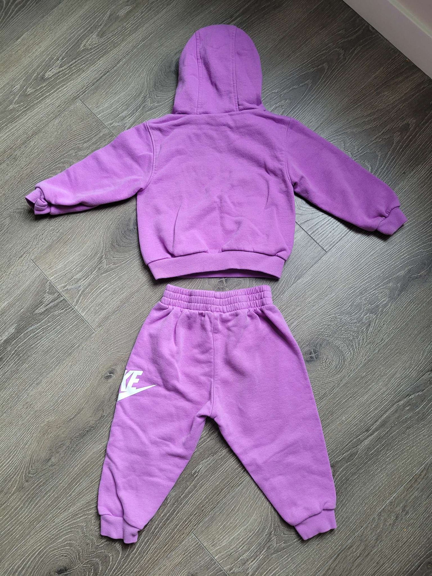 Nike Purple Sweat Suit Size 24M, Kids 24 Month (18-24M)
