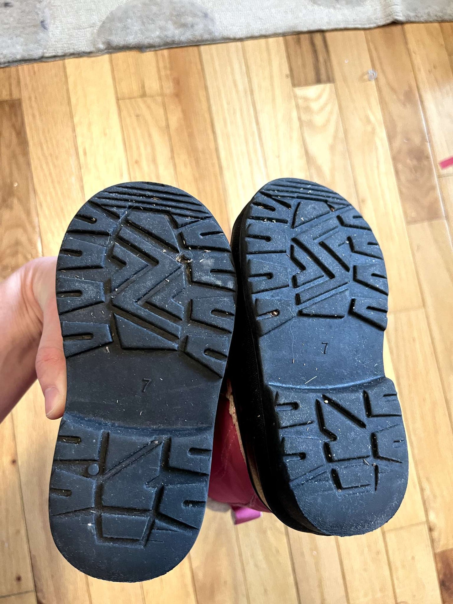 7T Joe Fresh Winter Boots, Shoes 7.5 (Toddler:2-4yr)