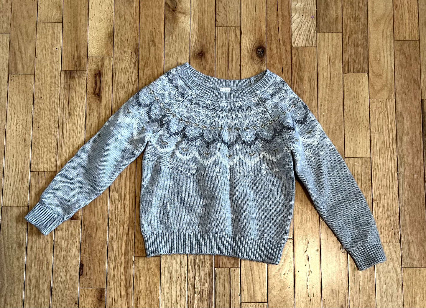 Size 6 Sweater, Kids 6/6X