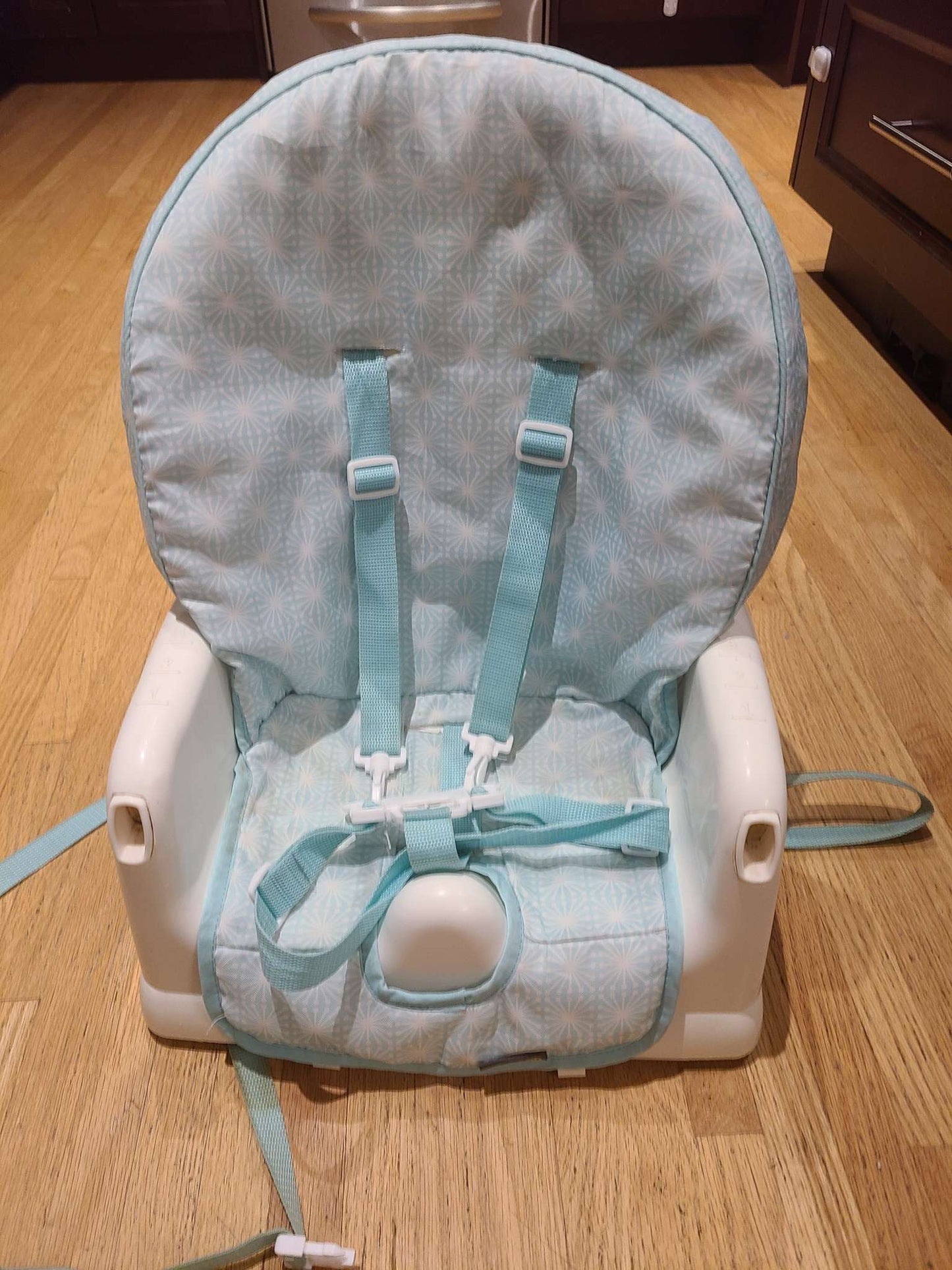 Safety 1st feeding booster chair