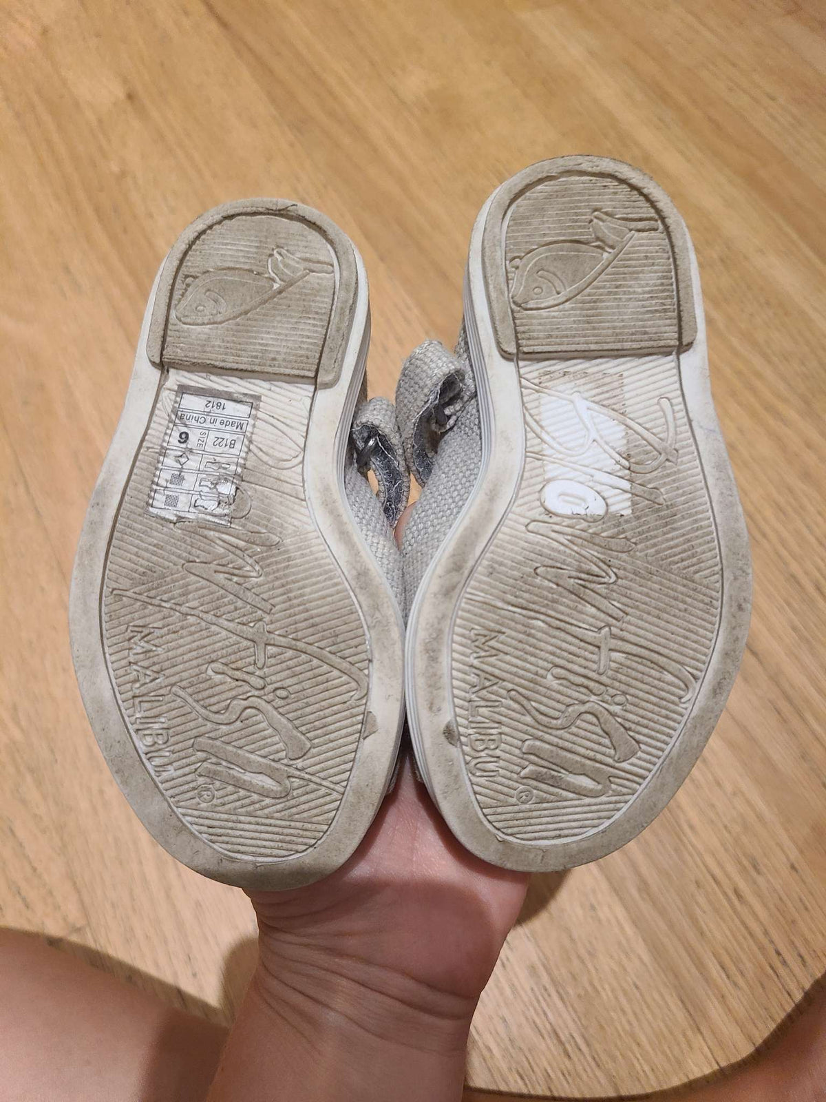 Blowfish Size 6 girls shoes, Shoes 6 (Walkers:12-24 mth)