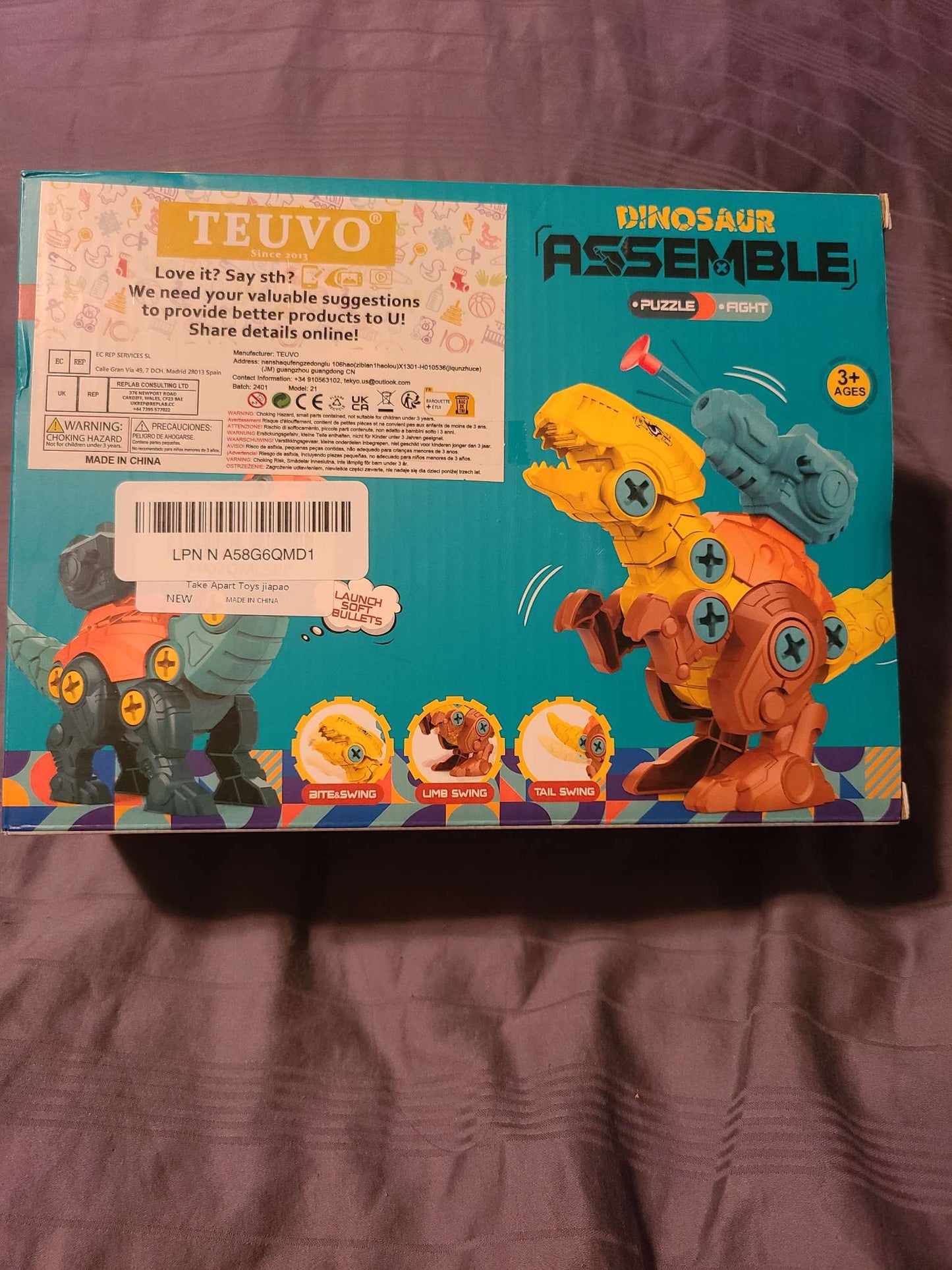 Dinosaur assembly puzzle and fight toy NWT