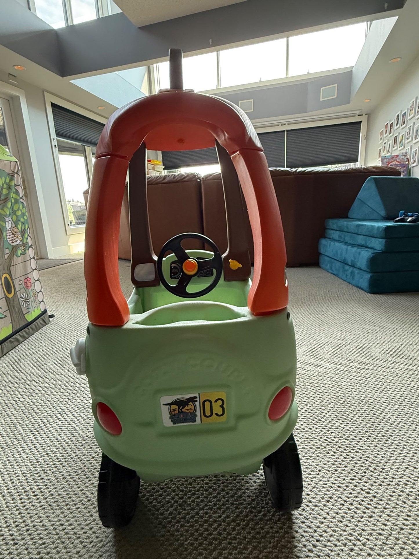 LITTLE TIKES COZY COUPE CAR