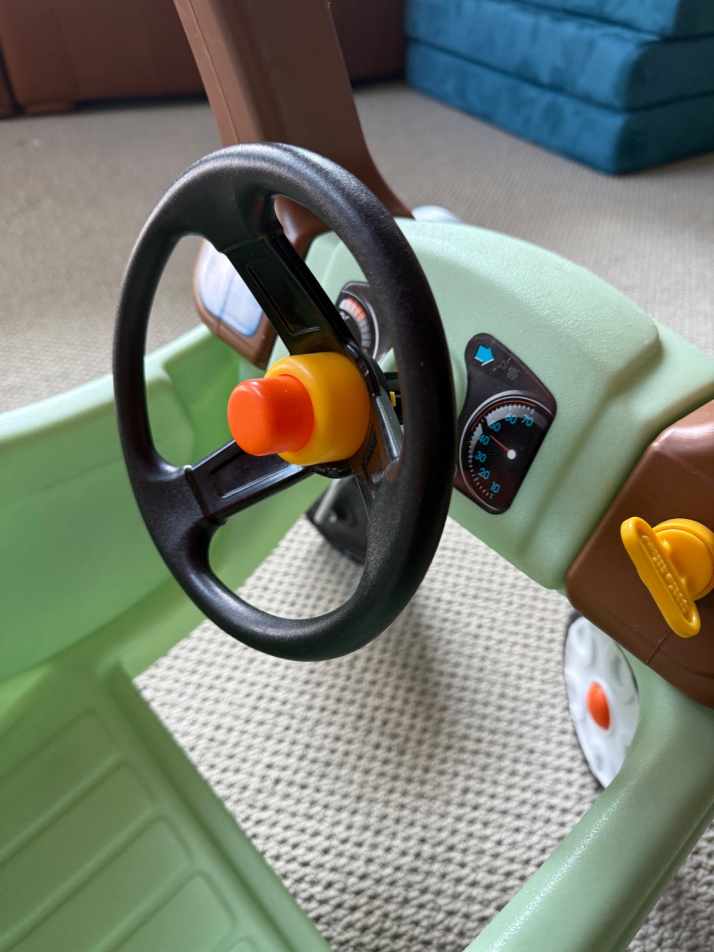 LITTLE TIKES COZY COUPE CAR