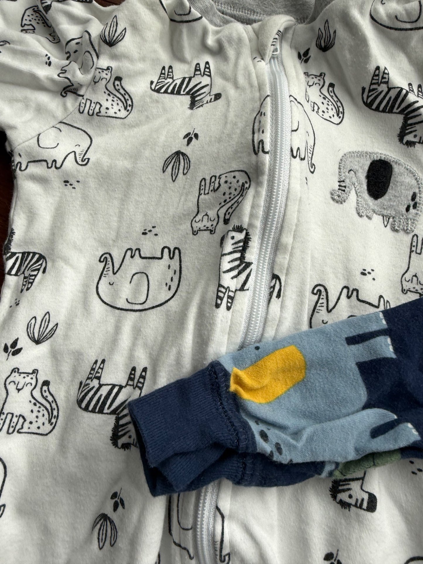 3 footed Sleepers (6 mos) , Kids 9 Month (6-9M)