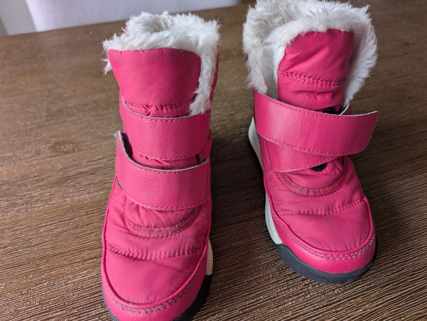Sorel snow boots, Shoes 10 (Toddler:2-4yr)