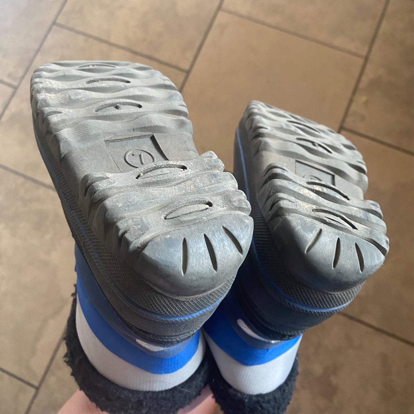 7 Thinsulate winter boots , Shoes 7 (Walkers:12-24 mth)