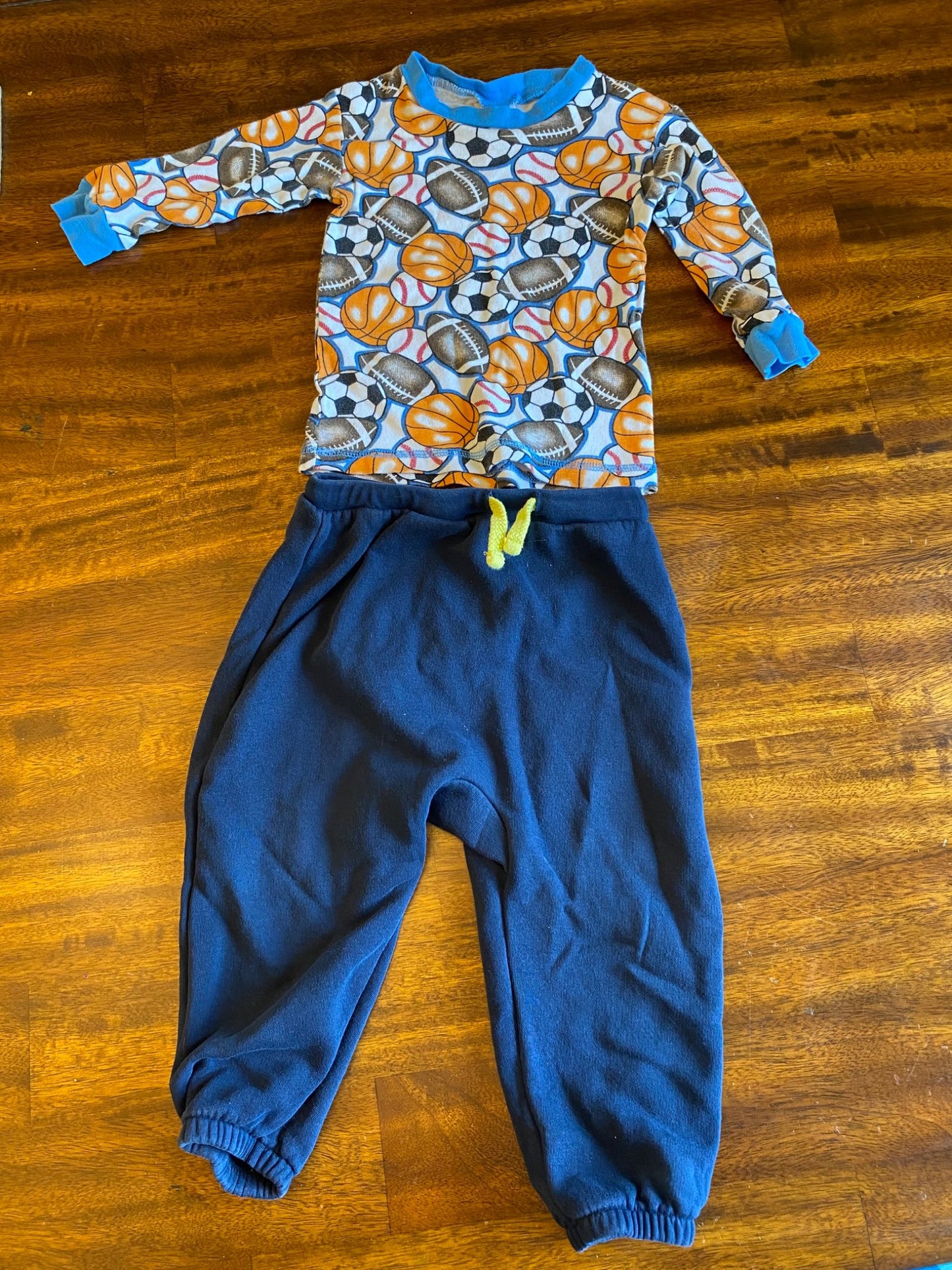 18-24mth sporty outfit , Kids 24 Month (18-24M)