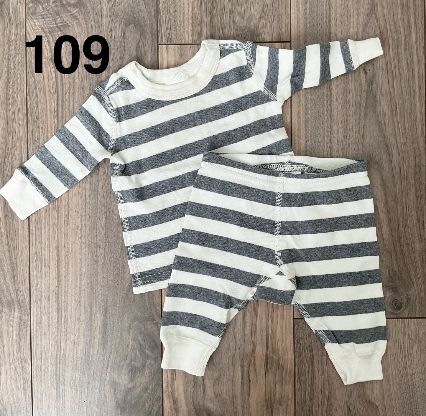 Grey and White Thermal Pajama Set 0-6 Months, Kids 3 Month (0-3M)