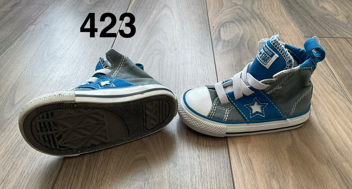 Converse Hightop All Stars Size 5, Shoes 5 (Walkers:12-24 mth)