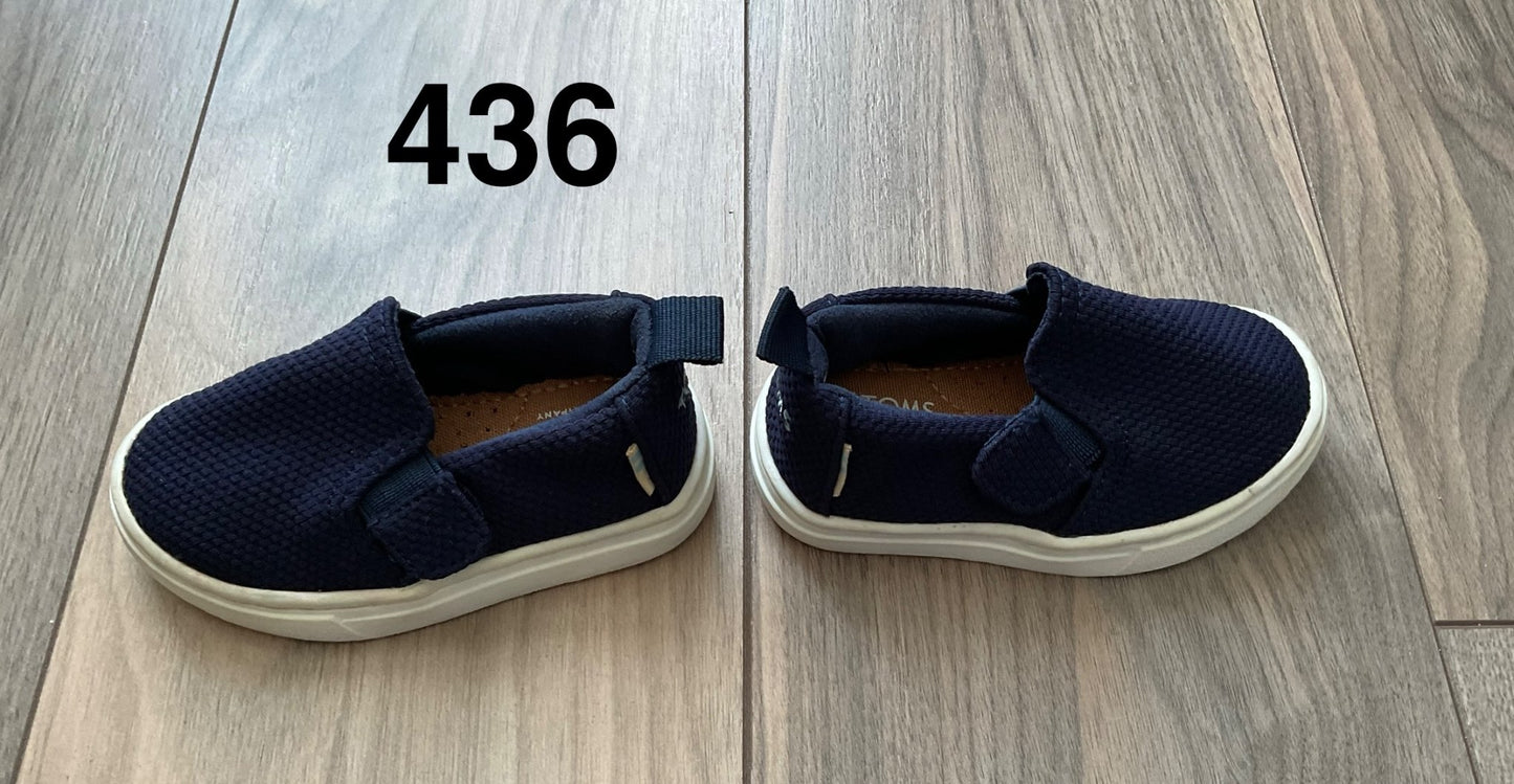 Toms Navy Blue Loafers Size 4, Shoes 4 (Baby: 0-12 mth)