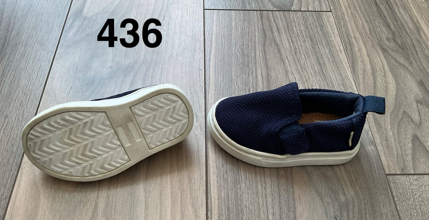 Toms Navy Blue Loafers Size 4, Shoes 4 (Baby: 0-12 mth)