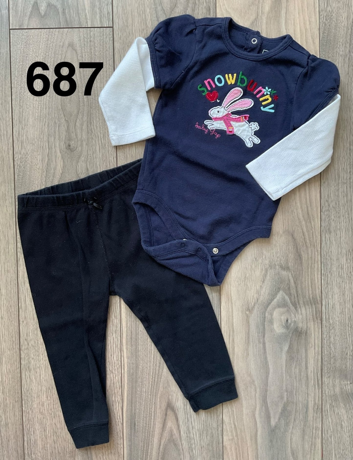 Snow Bunny onesie and legging 12-18 Months, Kids 18 Month (12-18M)