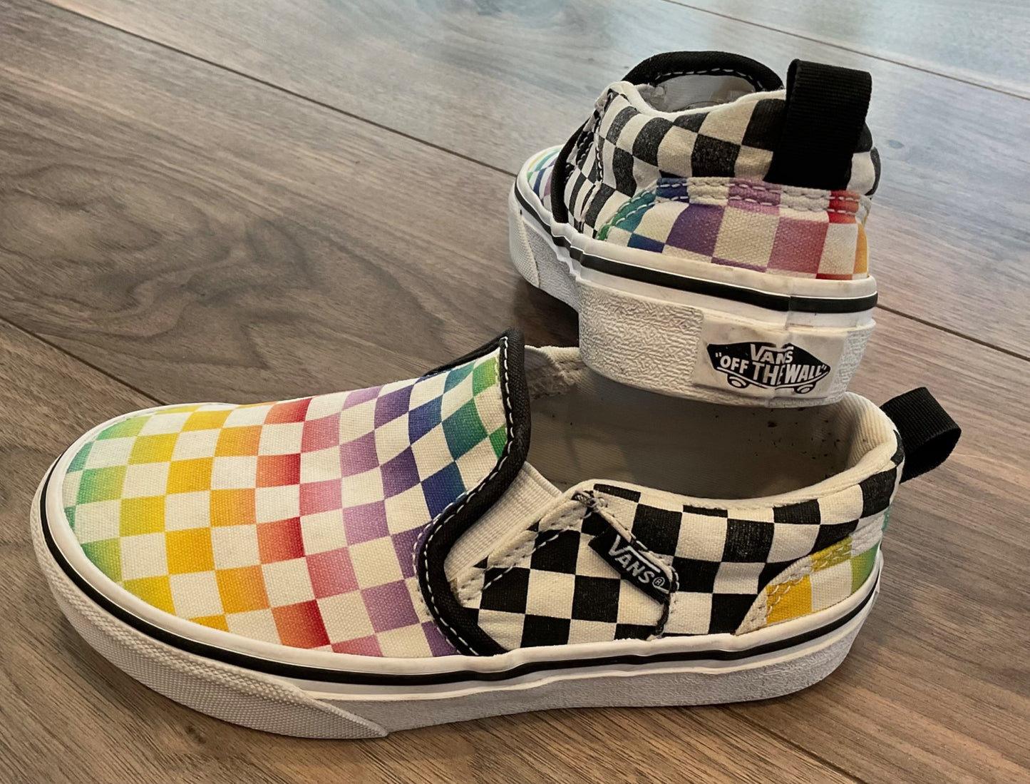 Toddler Slip-On Vans Rainbow Size 12, Shoes 10 (Toddler:2-4yr)
