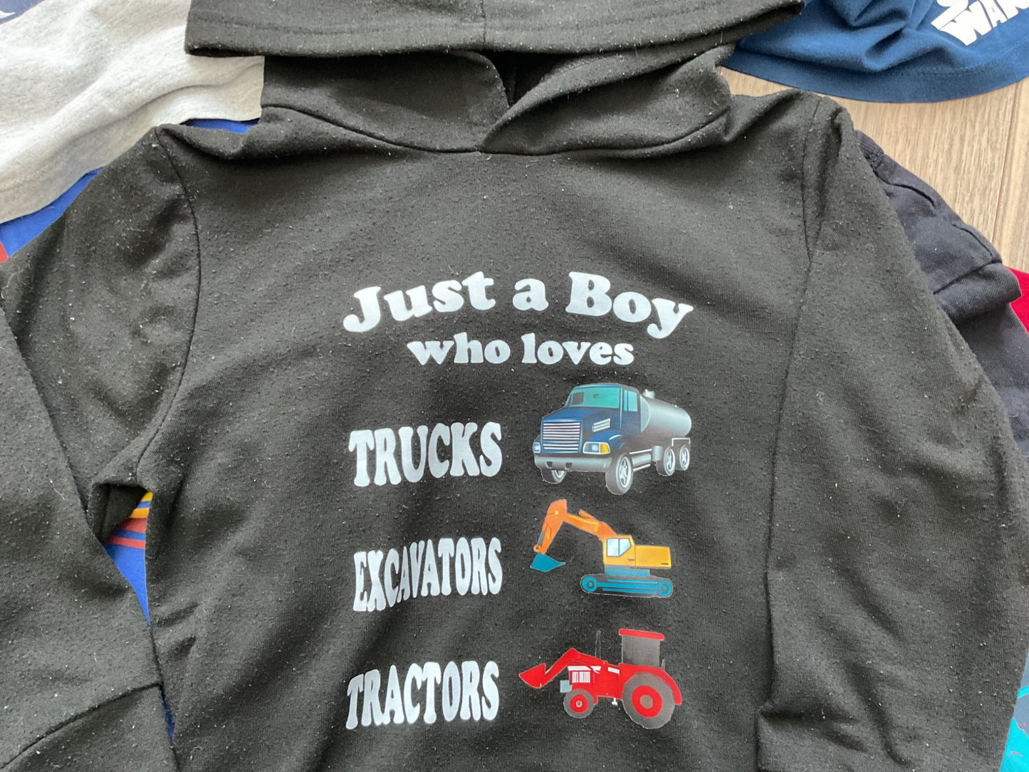 Boys Top Bundle - Sweatshirt, Long Sleeve and Short Sleeves Size 4, Kids 4/4T
