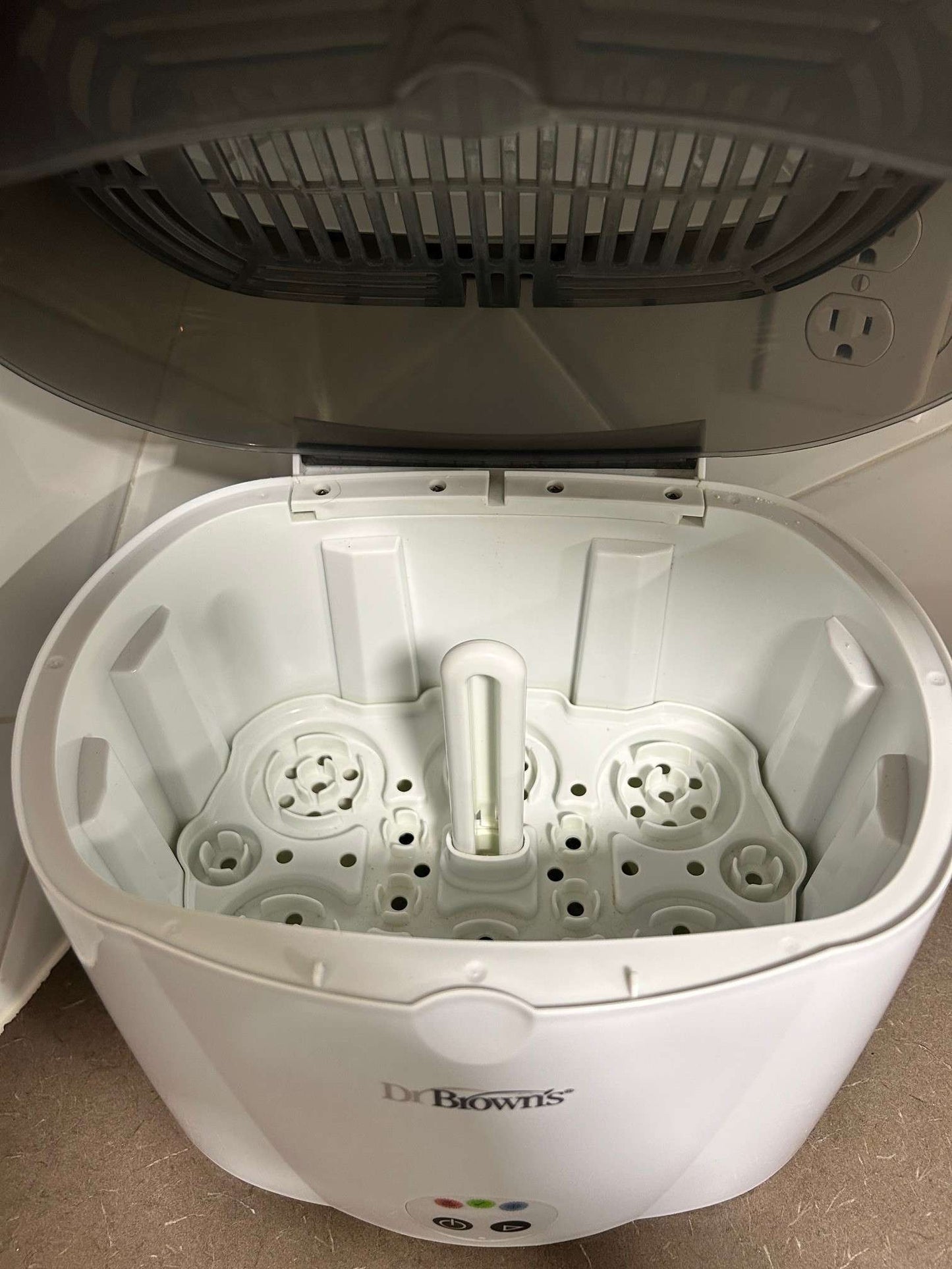 EUC Dr. Brown's Deluxe Bottle Sterilizer & Insta-Feed Bottle Warmer; Retails: $109.98