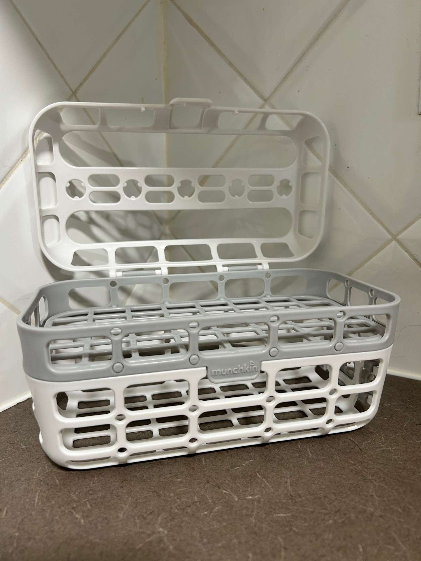 EUC Munchkin High Capacity Dishwasher Basket; Retails: $12.99