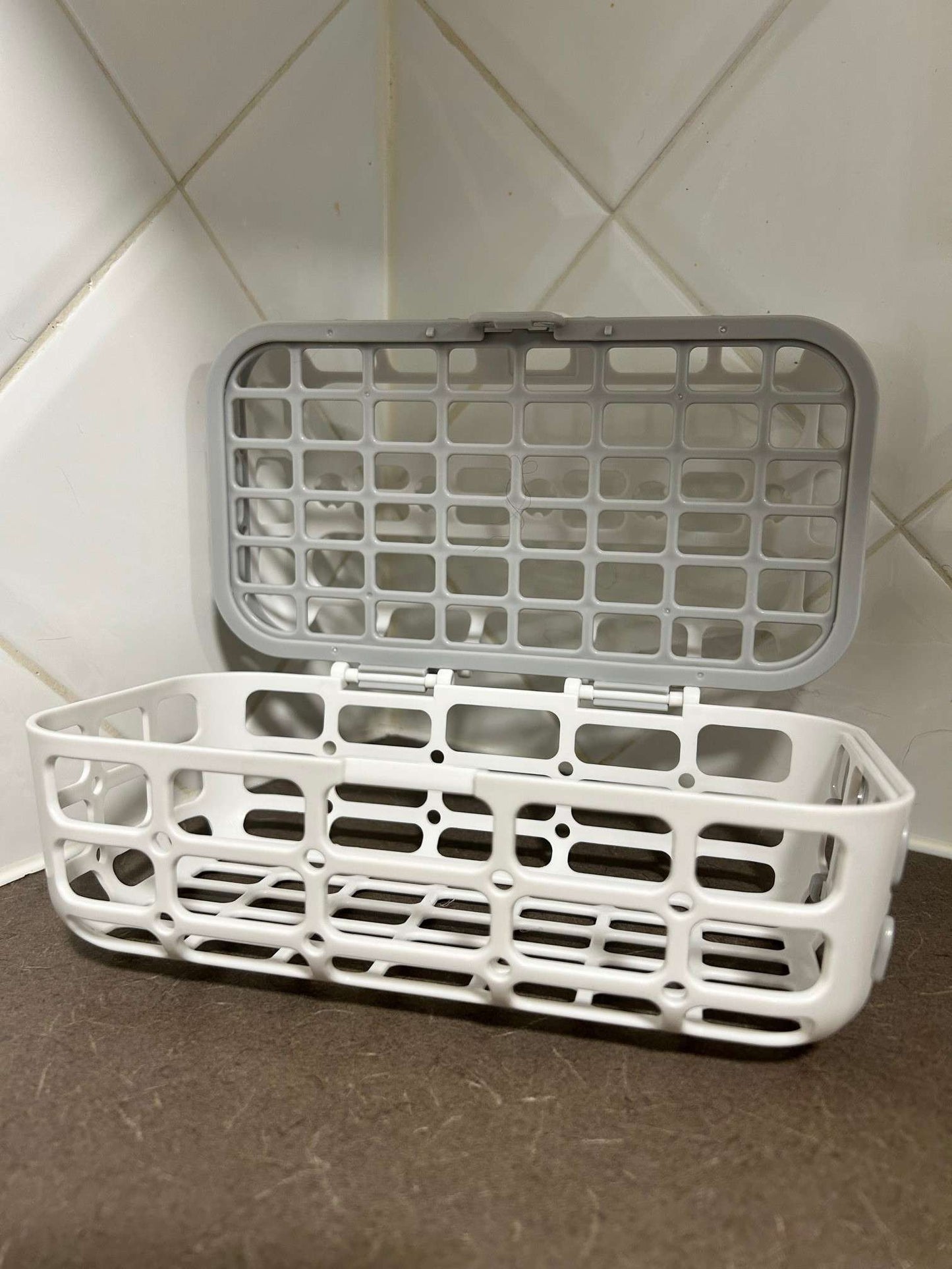 EUC Munchkin High Capacity Dishwasher Basket; Retails: $12.99