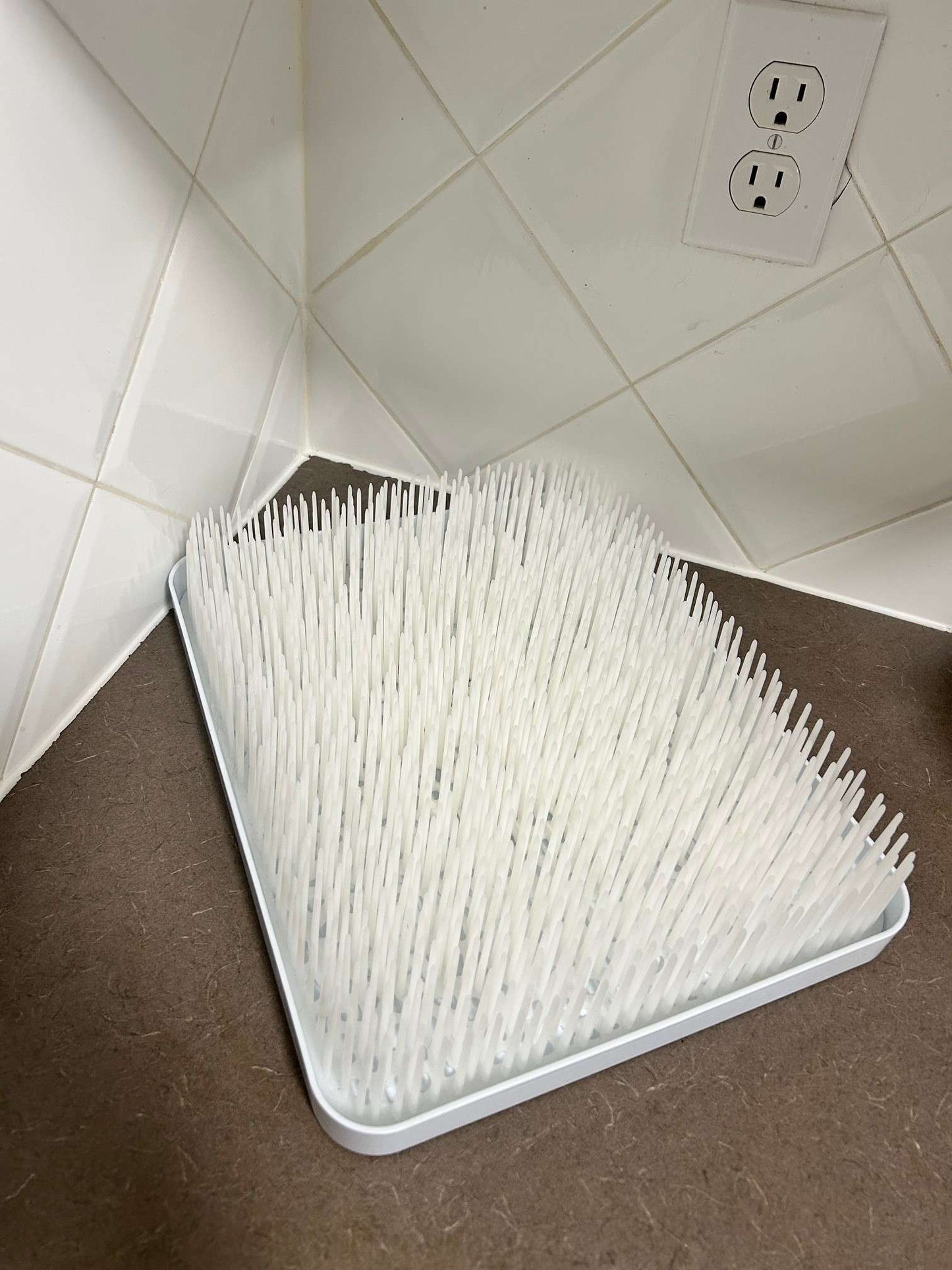 EUC Boon Drying Rack Lawn Countertop - White; Retails: $33.00