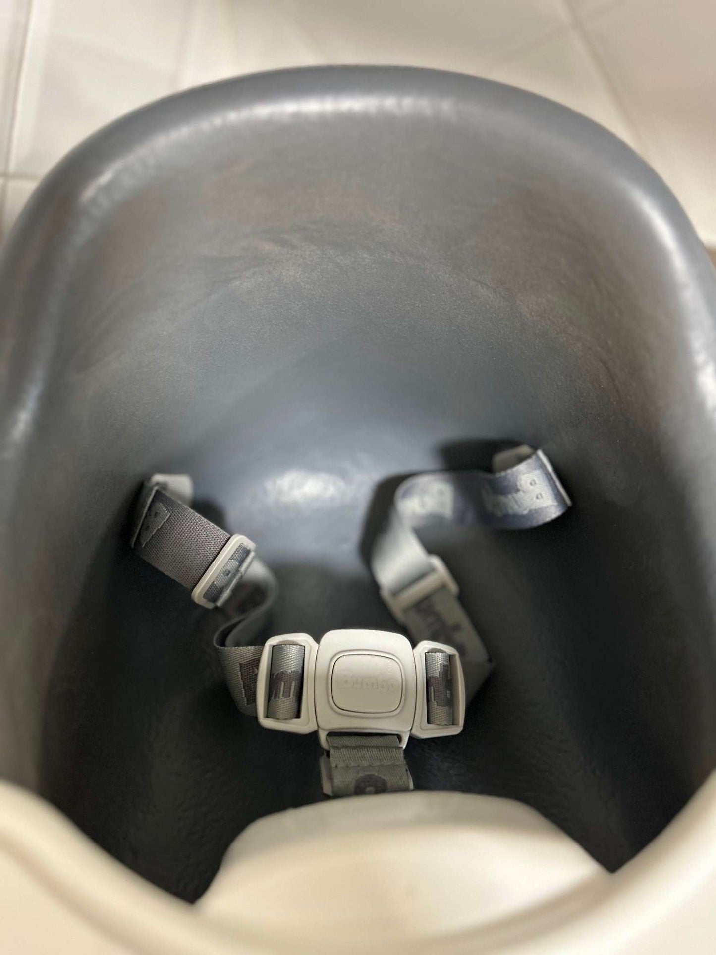 VGUC Bumbo Floor Seat w. Tray and Straps - Slate Grey; Retails: $118.90