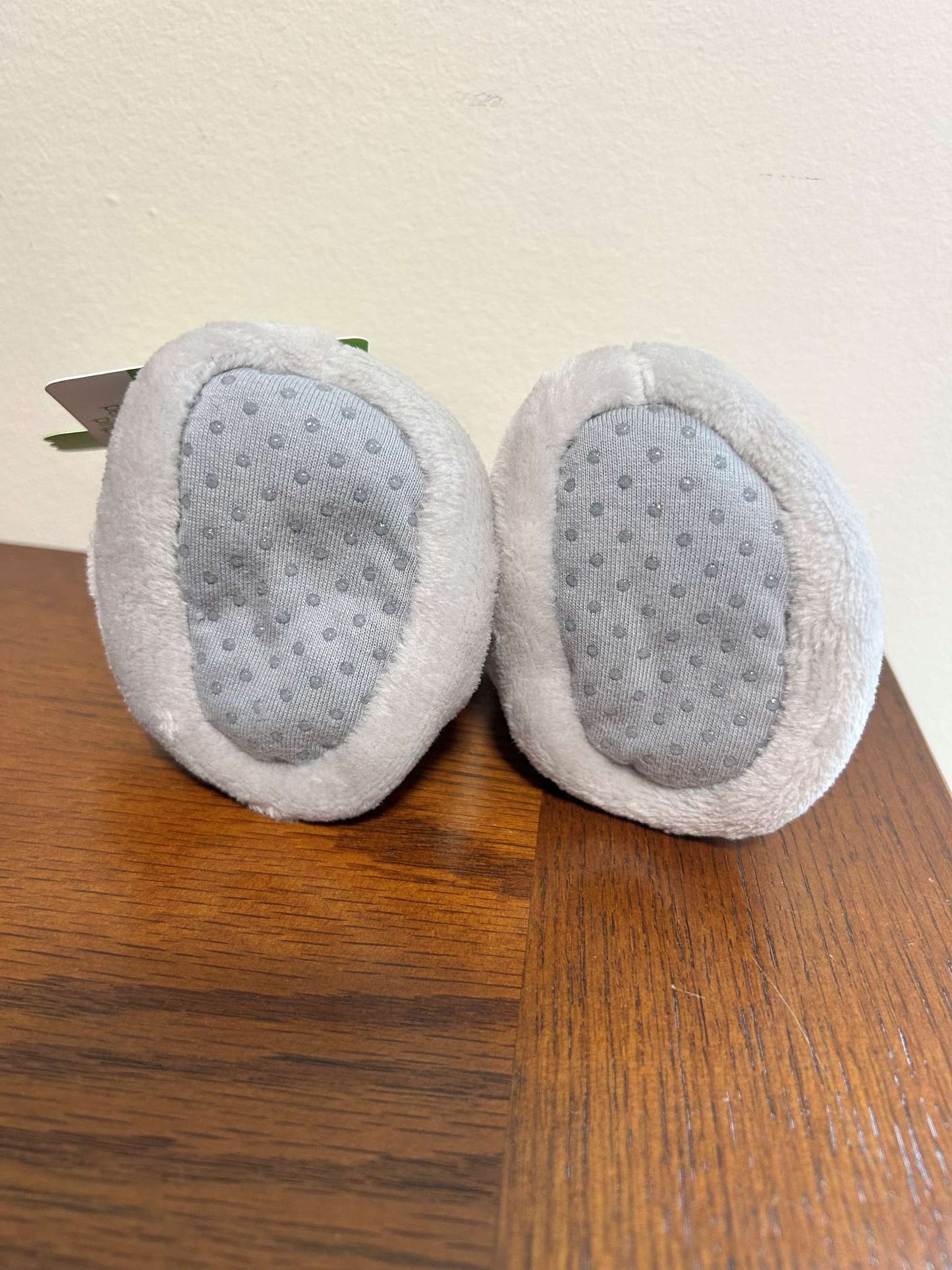 BNWT Infant (0-6 Months) Plush Lined Booties; Retails: $22.00, Shoes 0 (Baby: 0-12 mth)