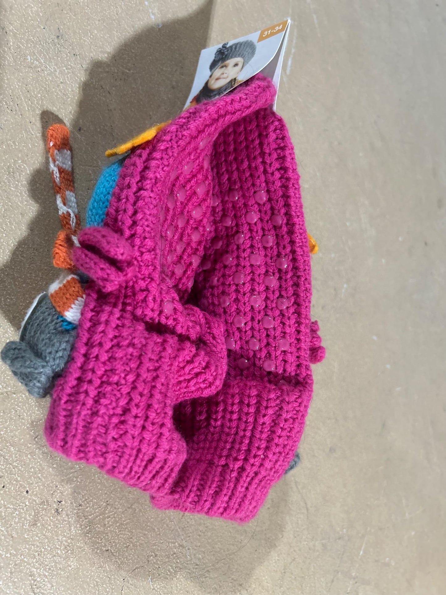 BNWT Alive Knitted Slipper Socks with Grippies (Toddler 13 to Youth 3), Shoes 13 (Kids:4-8yr)