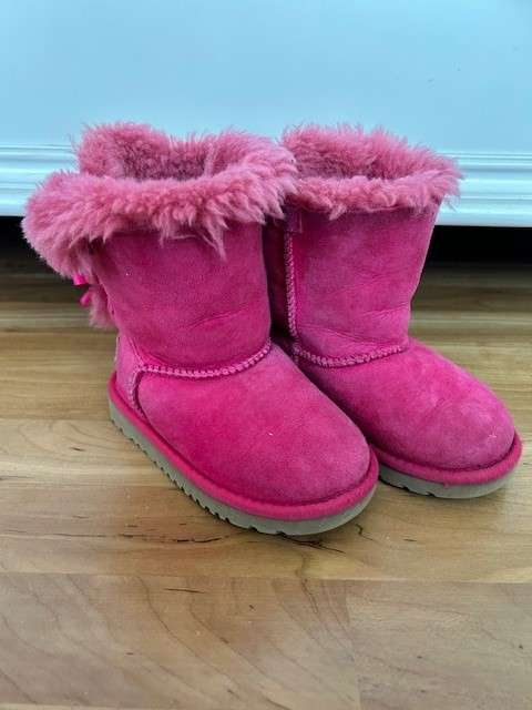 VGUC UGG Pink Ribbon (Toddler Size 8 - FITS 7-7.5) Booties; Retails: $140.00, Shoes 8 (Toddler:2-4yr)