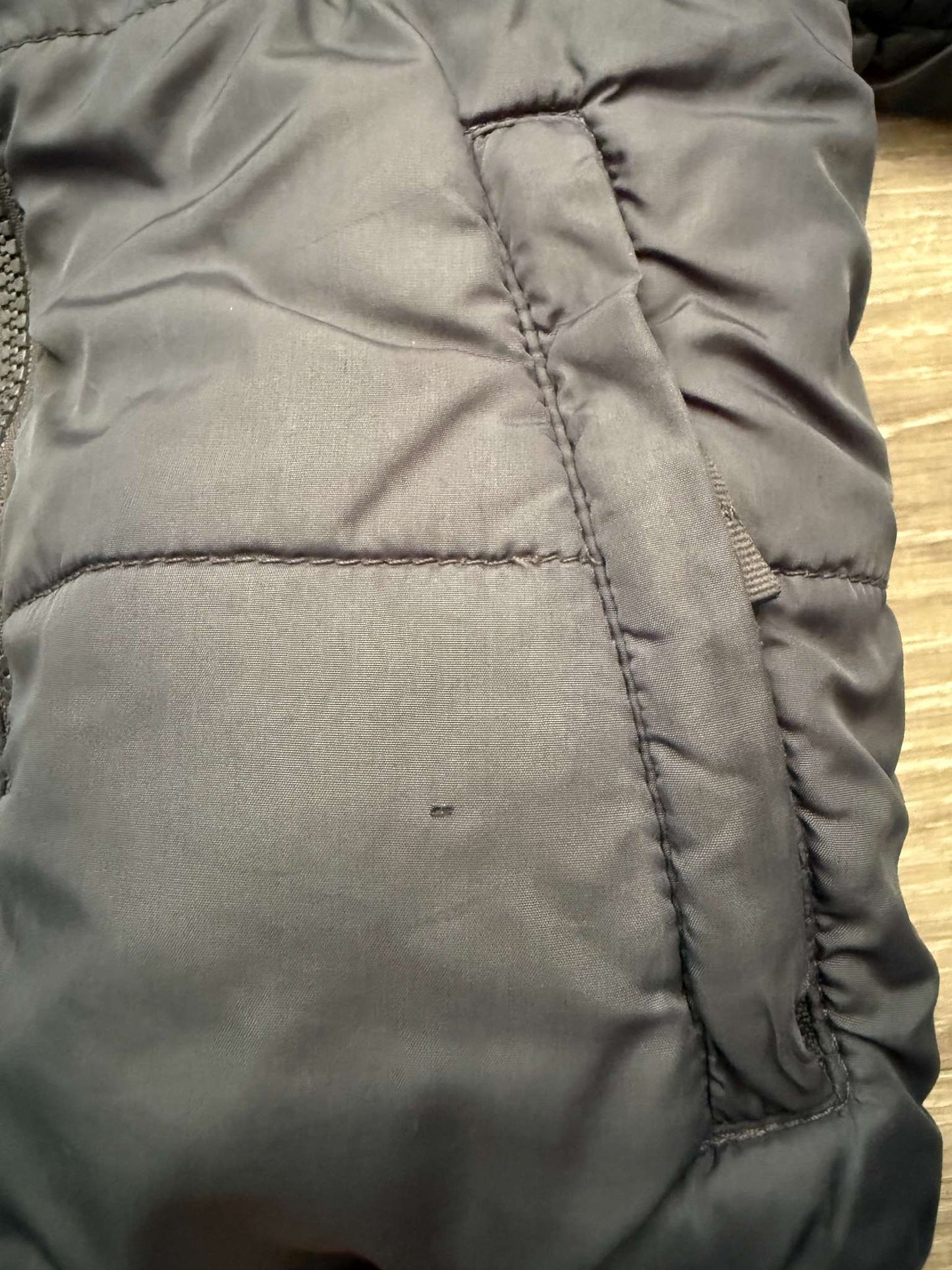 Reversible North Face jacket 2T - *tiny hole in one layer*, Kids 2T