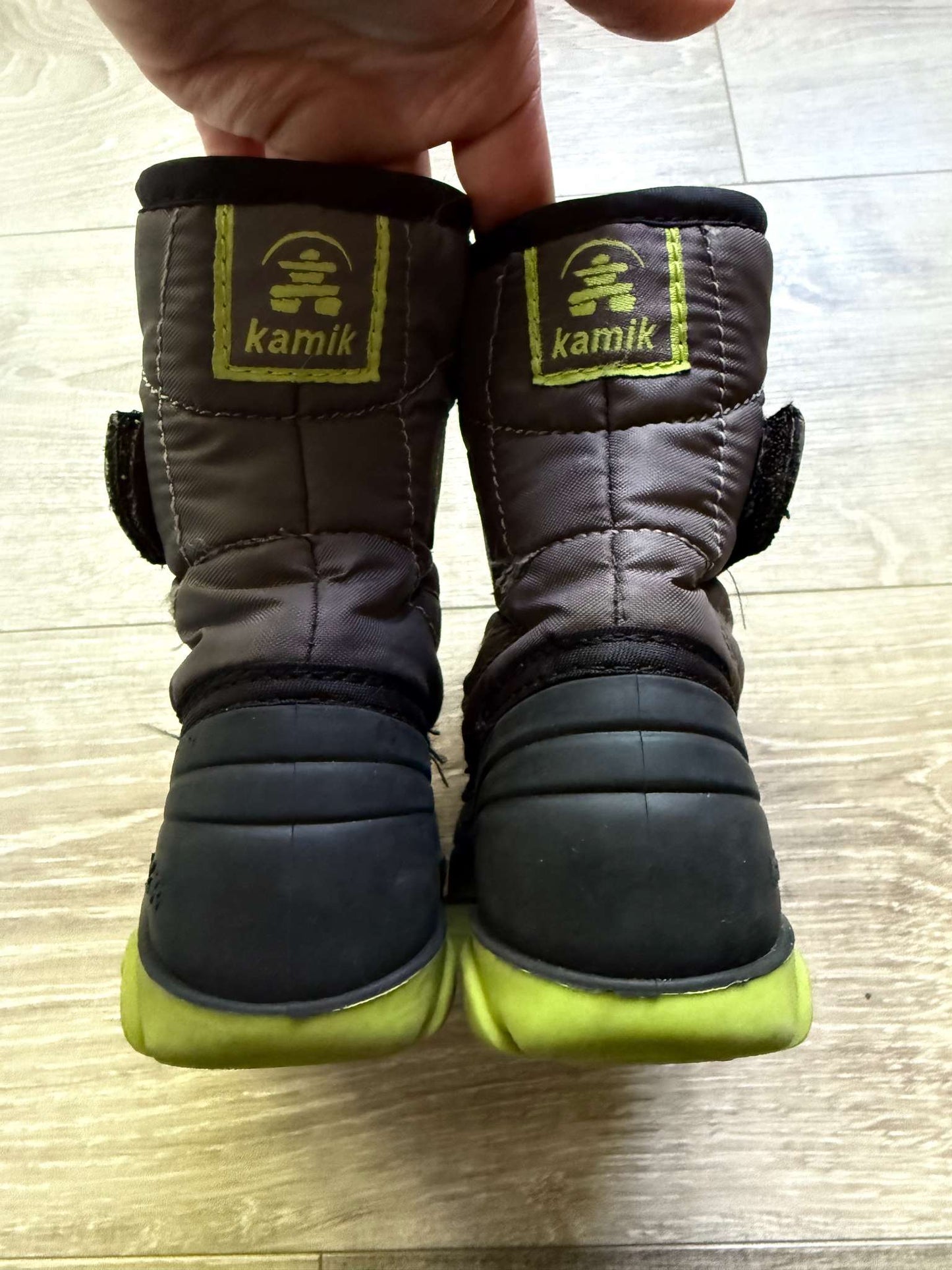 Kamik Winter Boots size 6, Shoes 6 (Walkers:12-24 mth)