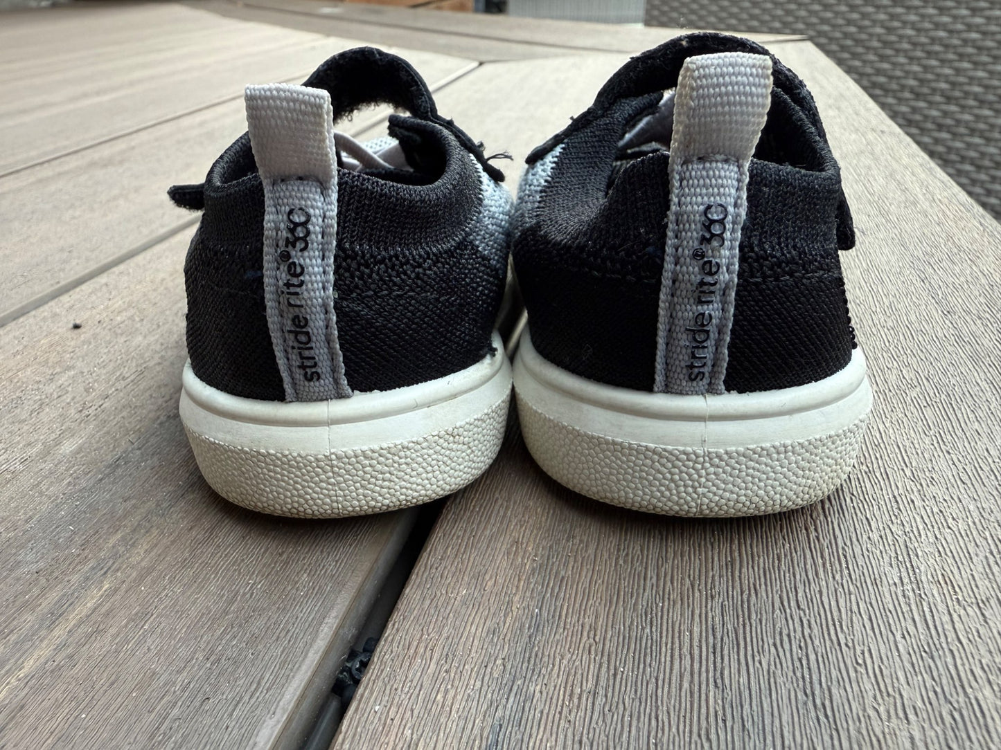 Stride Rite Aseel Boys shoes size 6; MSRP $50, Shoes 6 (Walkers:12-24 mth)