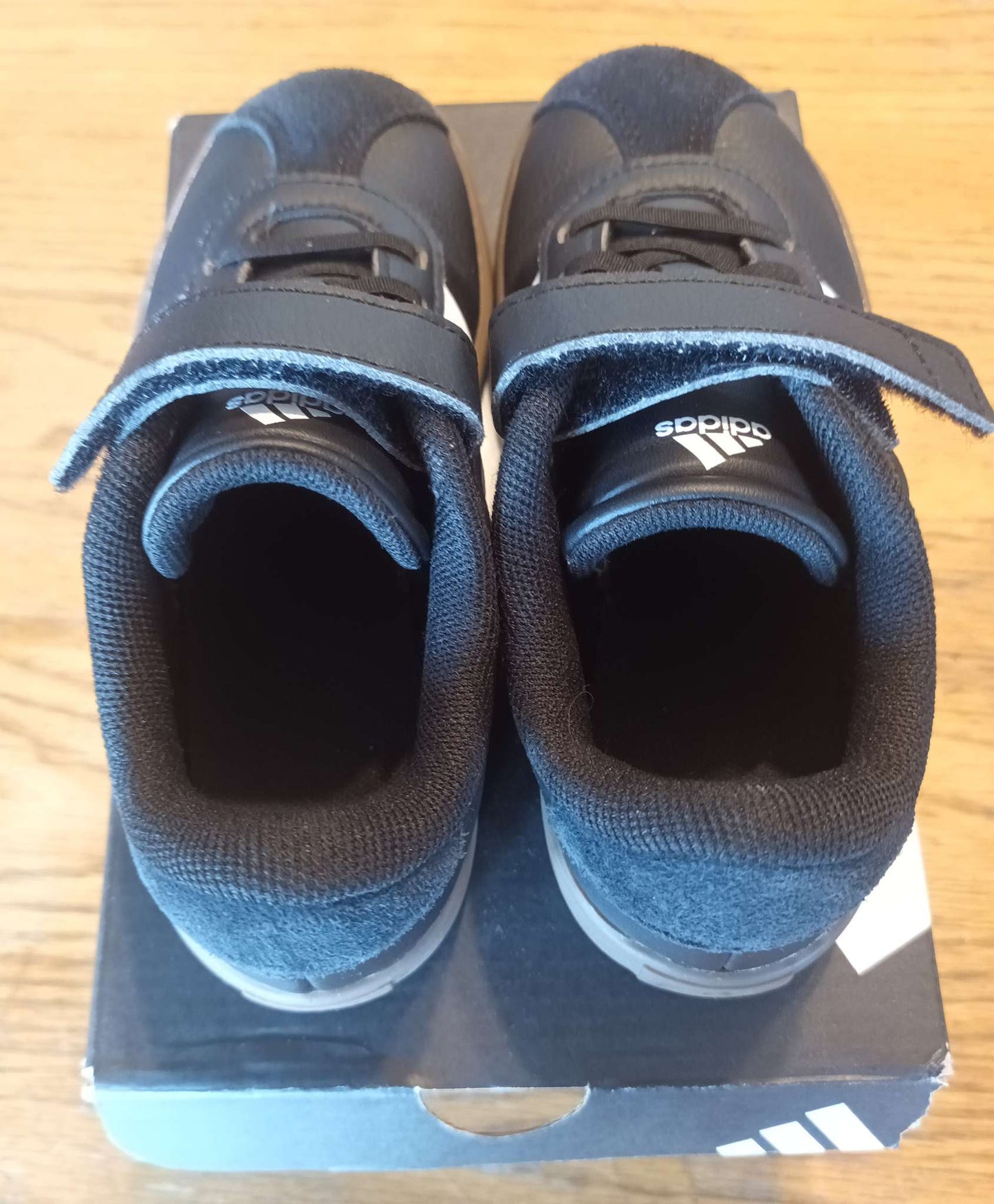 Adidas VL Court Sneakers - size 12, Shoes 12 (Toddler:2-4yr)