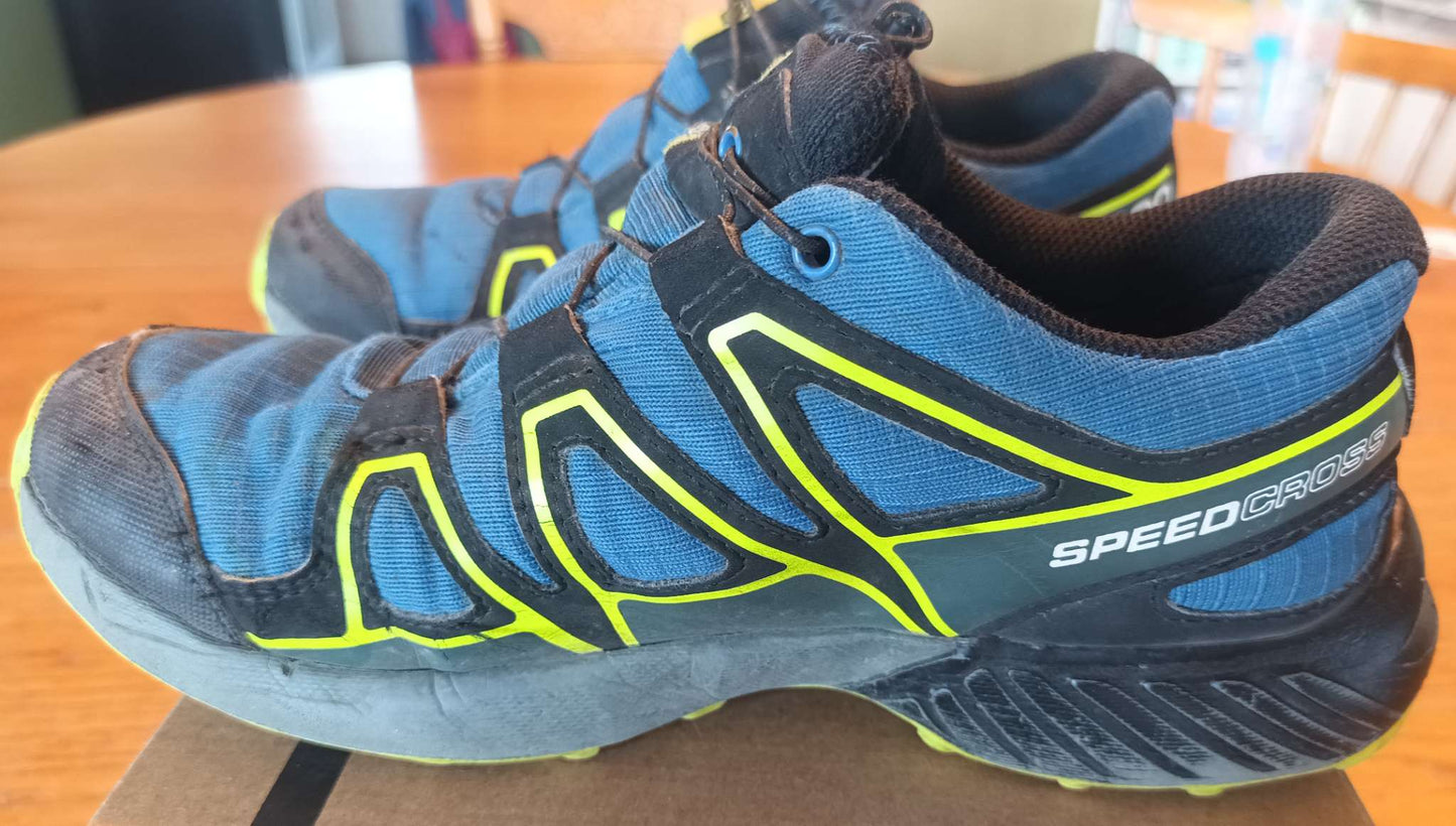 Salomon Speedcross Waterproof Hiking Runners - size 3 youth, Shoes 3 (Kids:4-8yr)