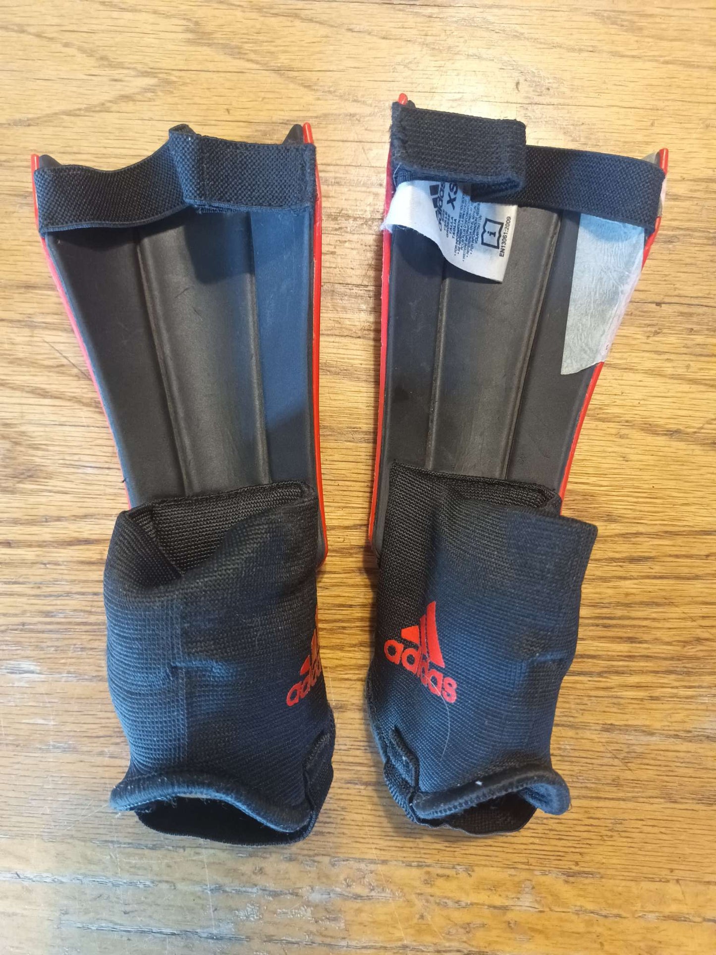 Adidas Predator Shin Guards - size XS (2-5yrs)