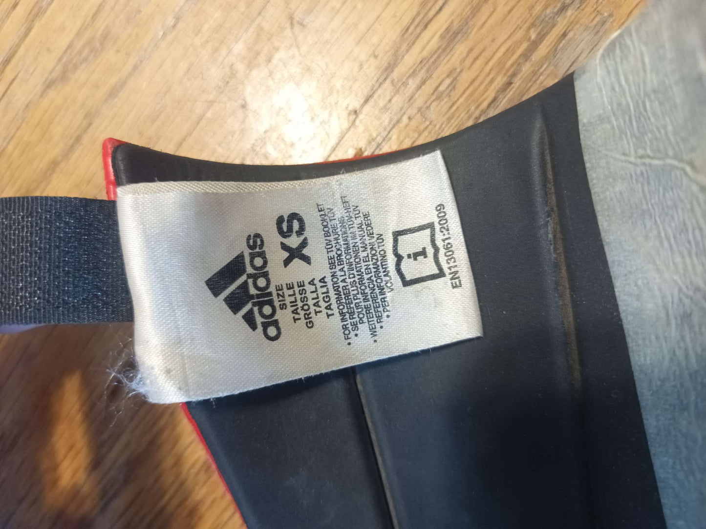 Adidas Predator Shin Guards - size XS (2-5yrs)