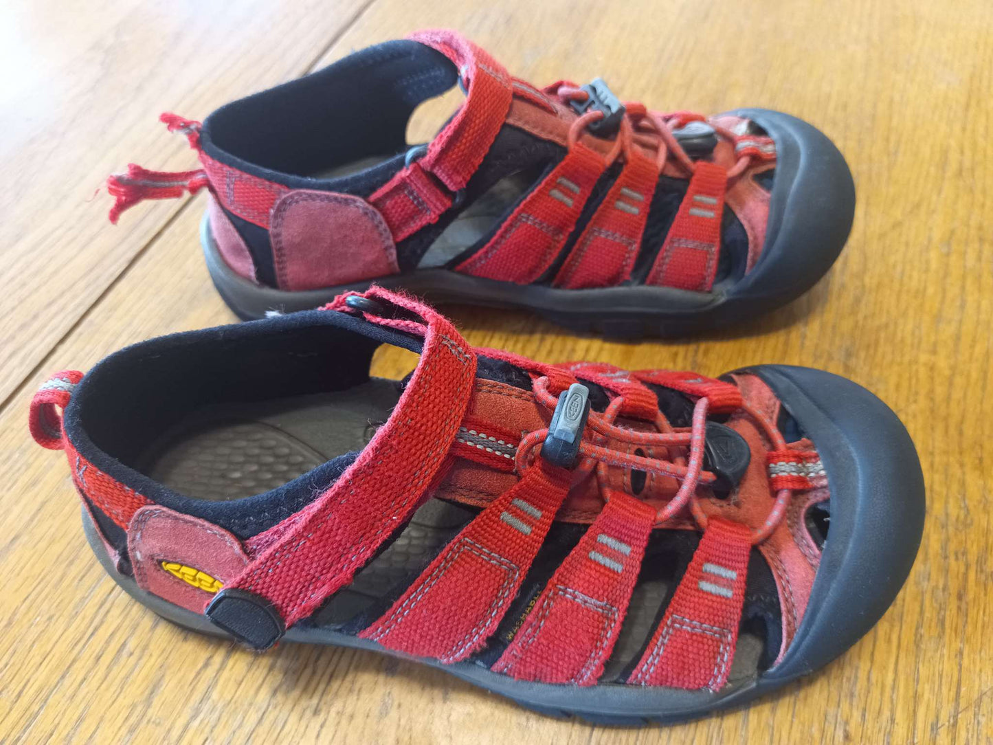Keen Newport Sandals - size 3 youth, Shoes 3 (Kids:4-8yr)