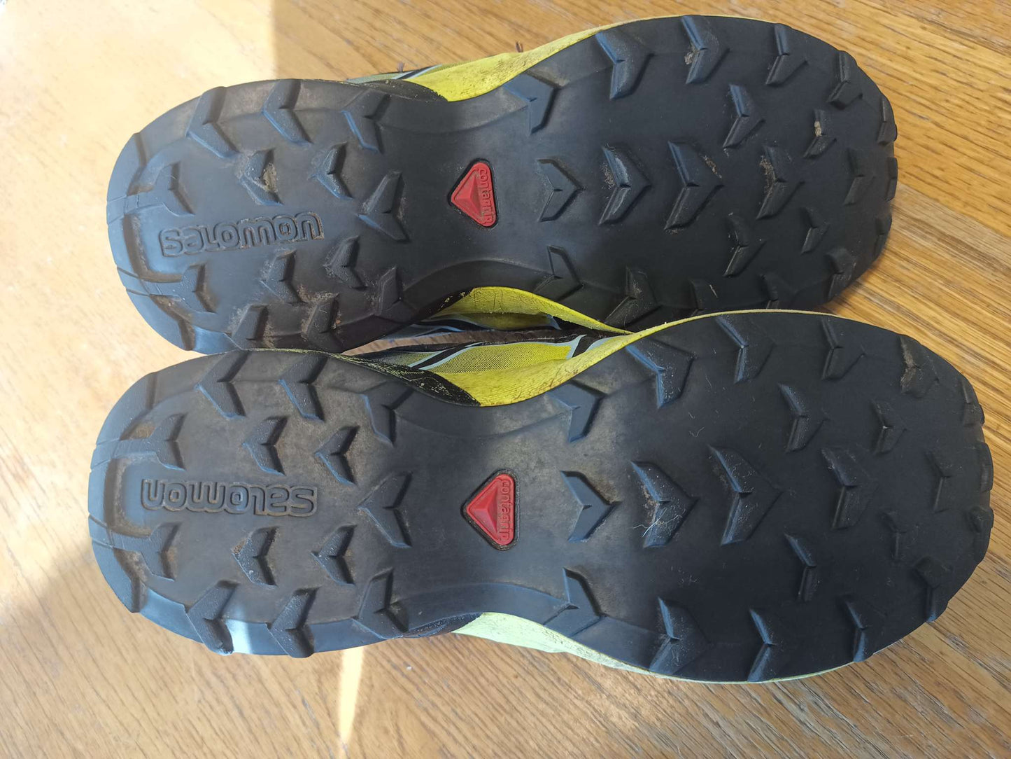 Salomon Speedcross Waterproof Hiking Sneakers - size 4 youth, Shoes 3 (Kids:4-8yr)
