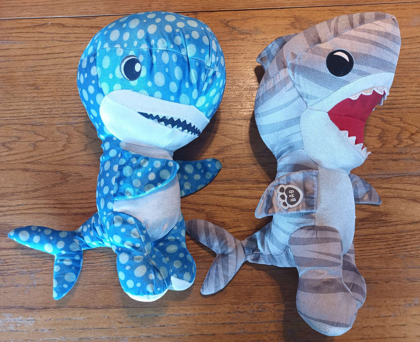 BuildaBear - Shark Week - Tiger Shark & Whale Shark