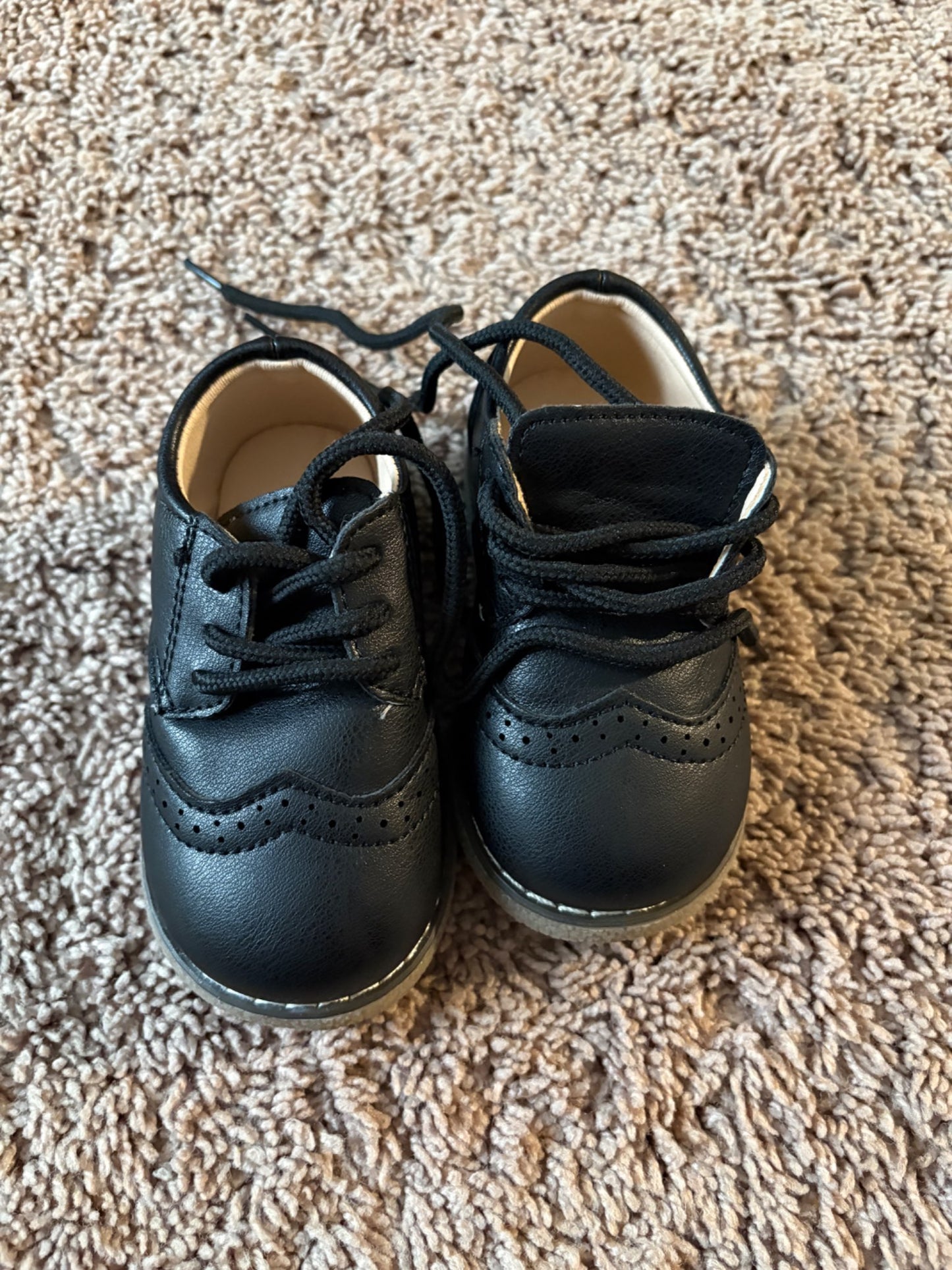 Lace up Oxford shoes MSRP: $33, Shoes 5 (Walkers:12-24 mth)