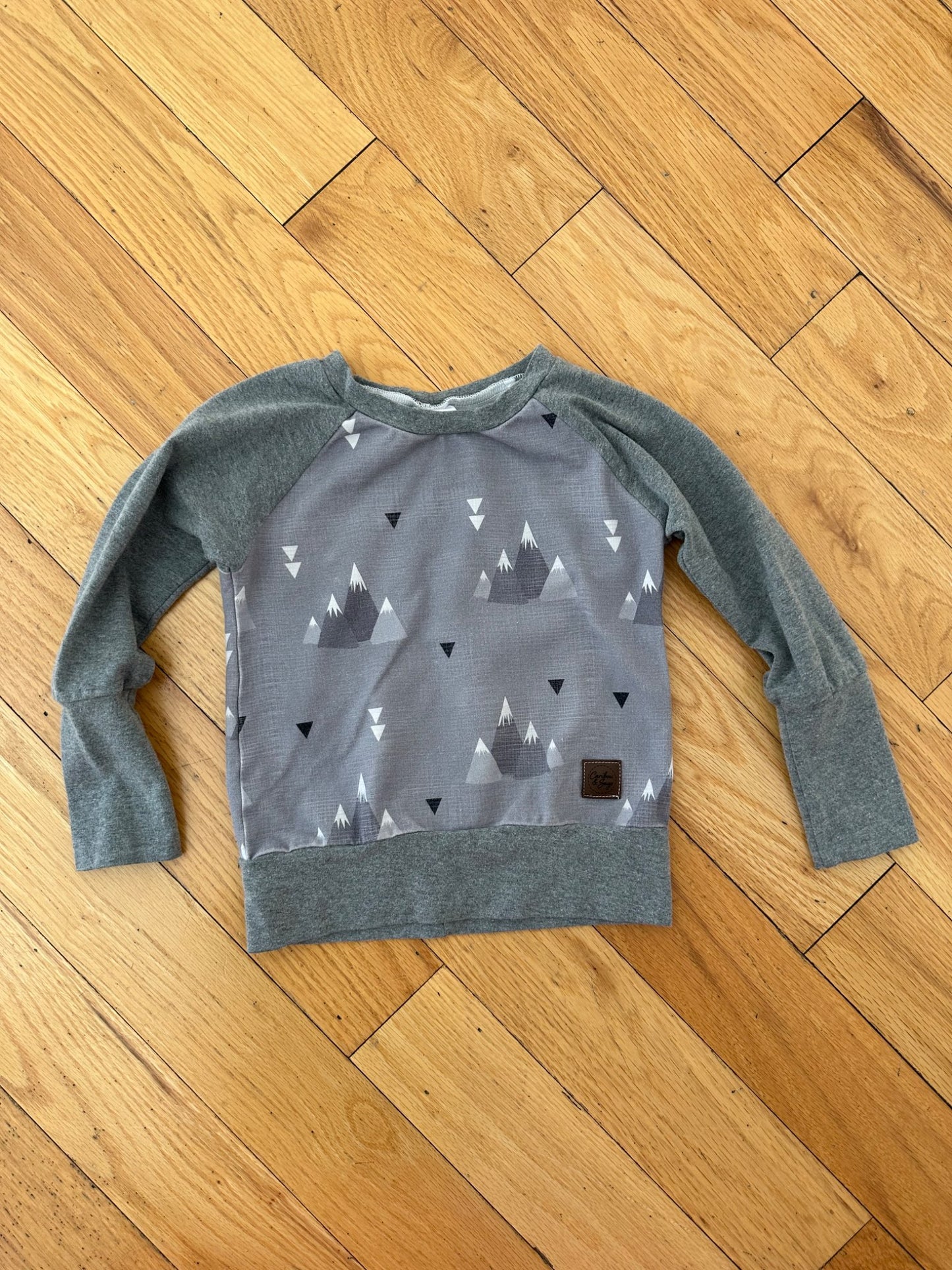 Grow With Me Crewneck (Size 1-3years), Kids 3T