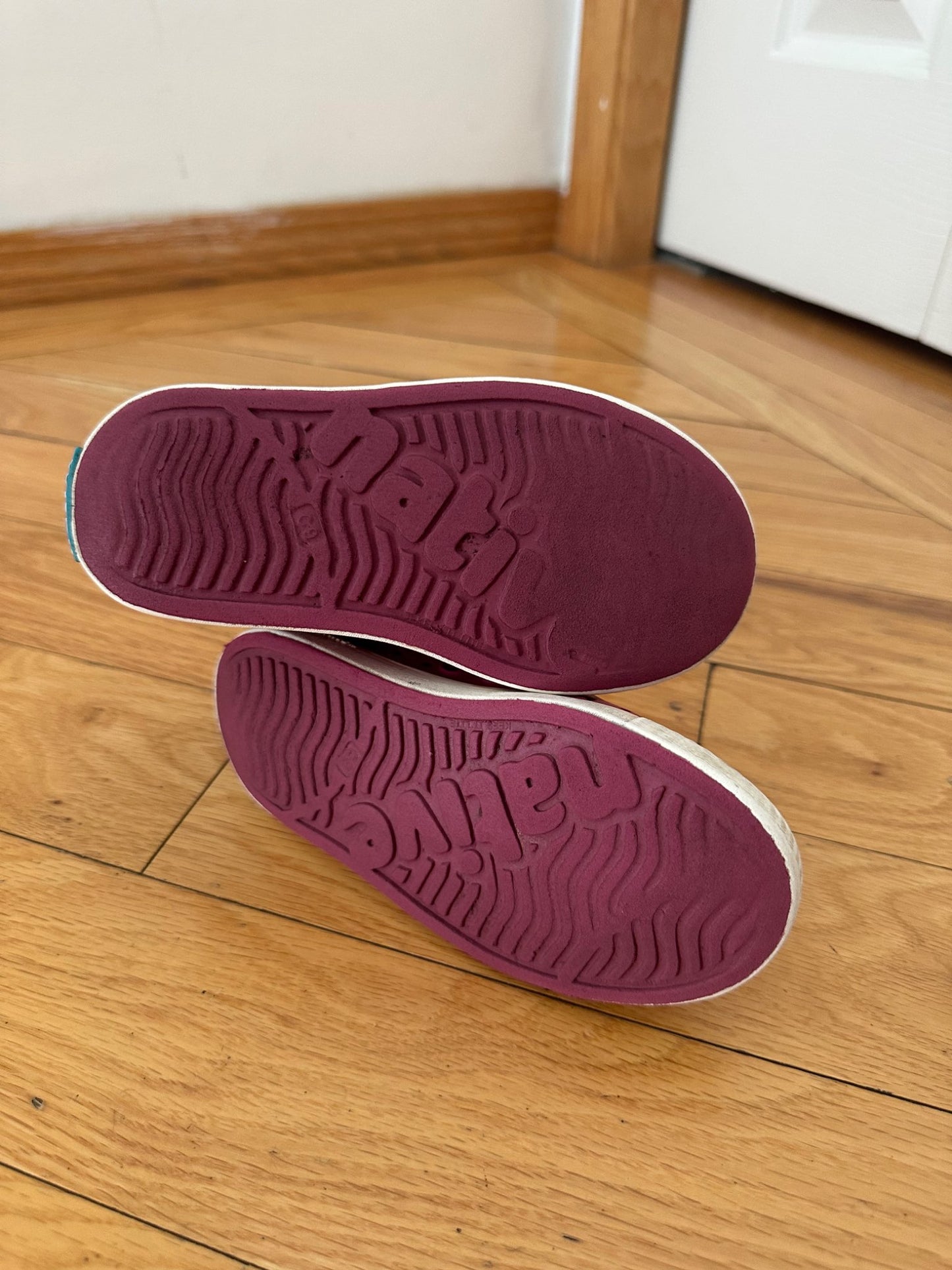 Native Shoes (Size C9), Retail price $50, Shoes 9 (Toddler:2-4yr)