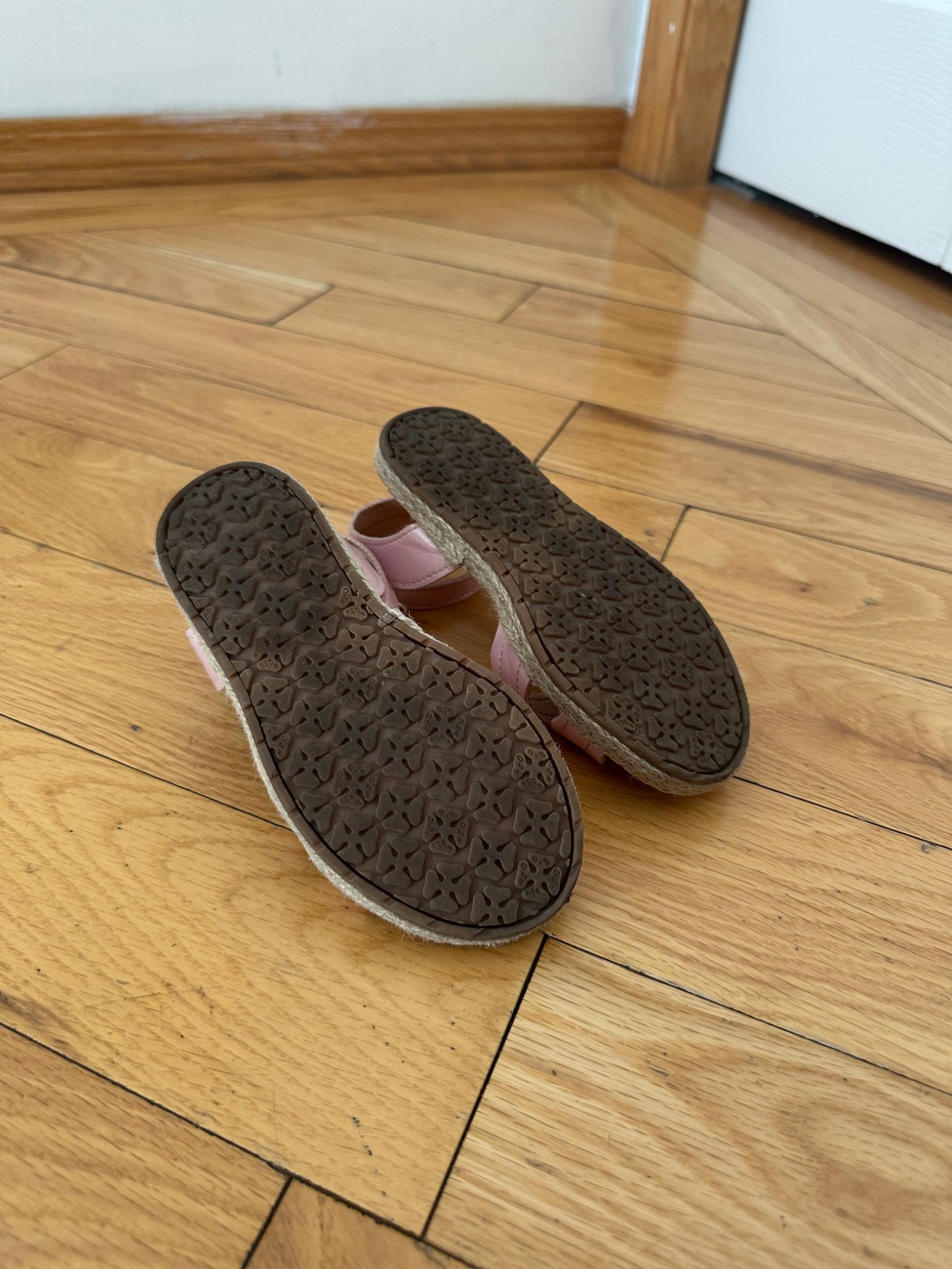 Strappy Sandals (Size 9), Shoes 9 (Toddler:2-4yr)