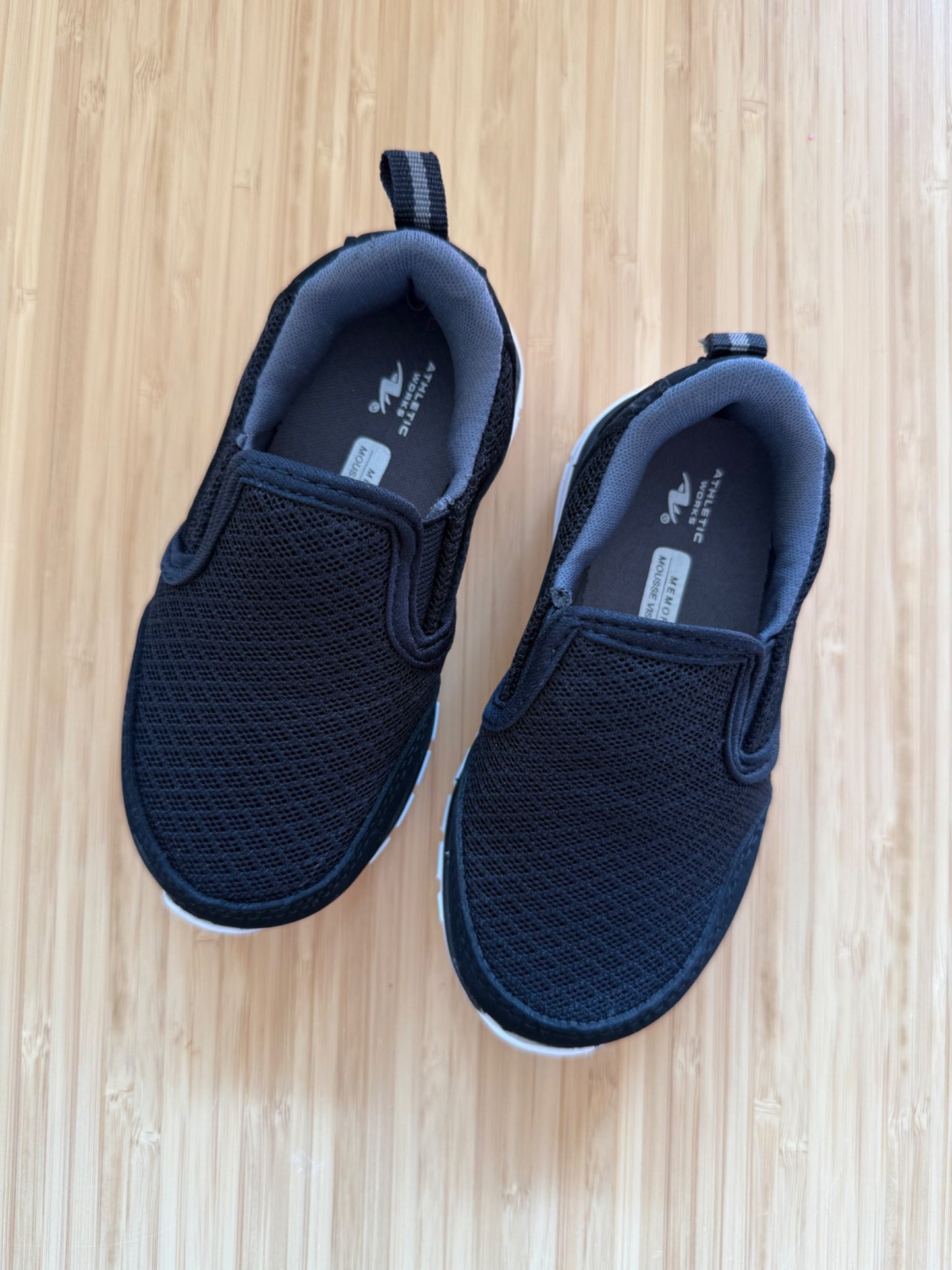 Athletic Works Black Slip on Sneakers, Shoes 6 (Walkers:12-24 mth)