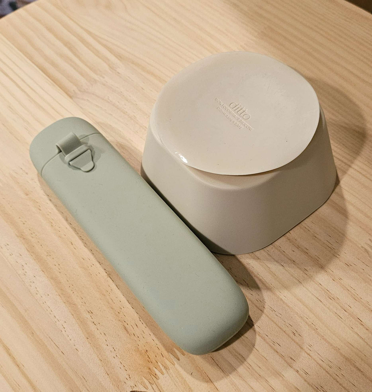 Travel Bowl and Spoons set